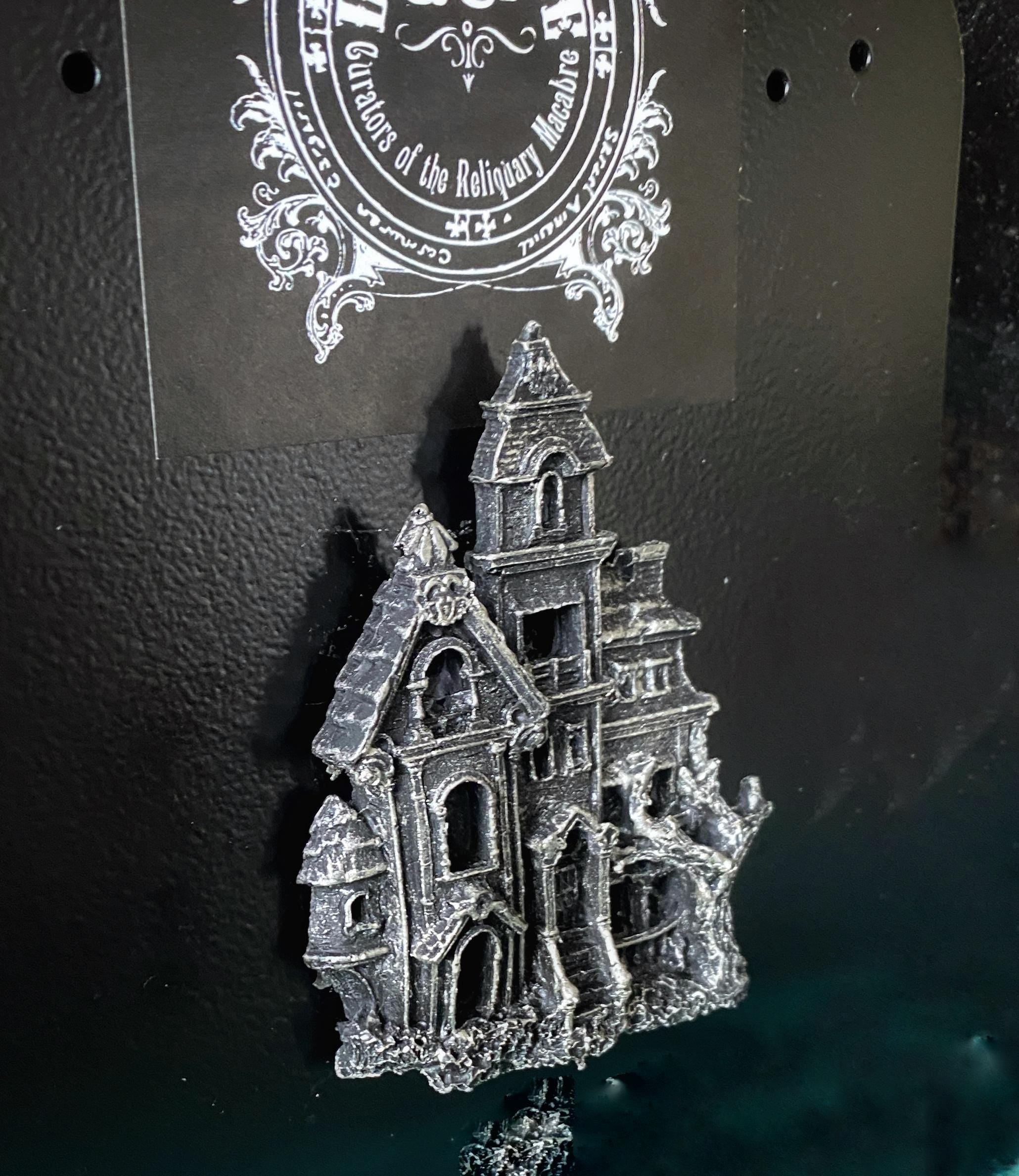 Haunted Mansion Magnet, Hand Painted Resin Sculpture | Gothic Fantasy Decor | Haunted House Magnet for Fantasy and Gothic Decor
