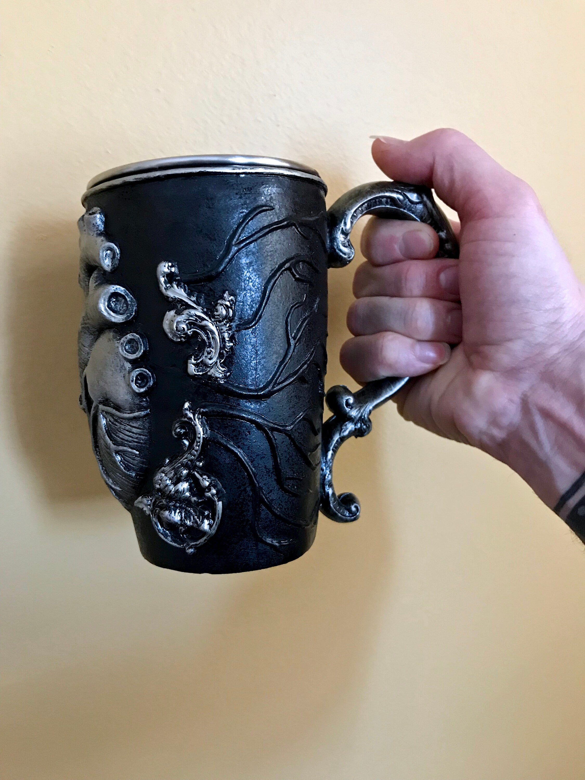 Anatomical Heart Mug, Hand Sculpted Resin Gothic Art Mug with Stainless Steel Liner| Spooky Heart Mug, Halloween Gift and Gothic Home Decor