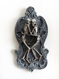 Amor Aeternus, Skeleton Lovers Wall Plaque, Resin Sculpture | Gothic Wall Art| Eternal Love Embracing Skeletons Plaque for Gothic Home Decor