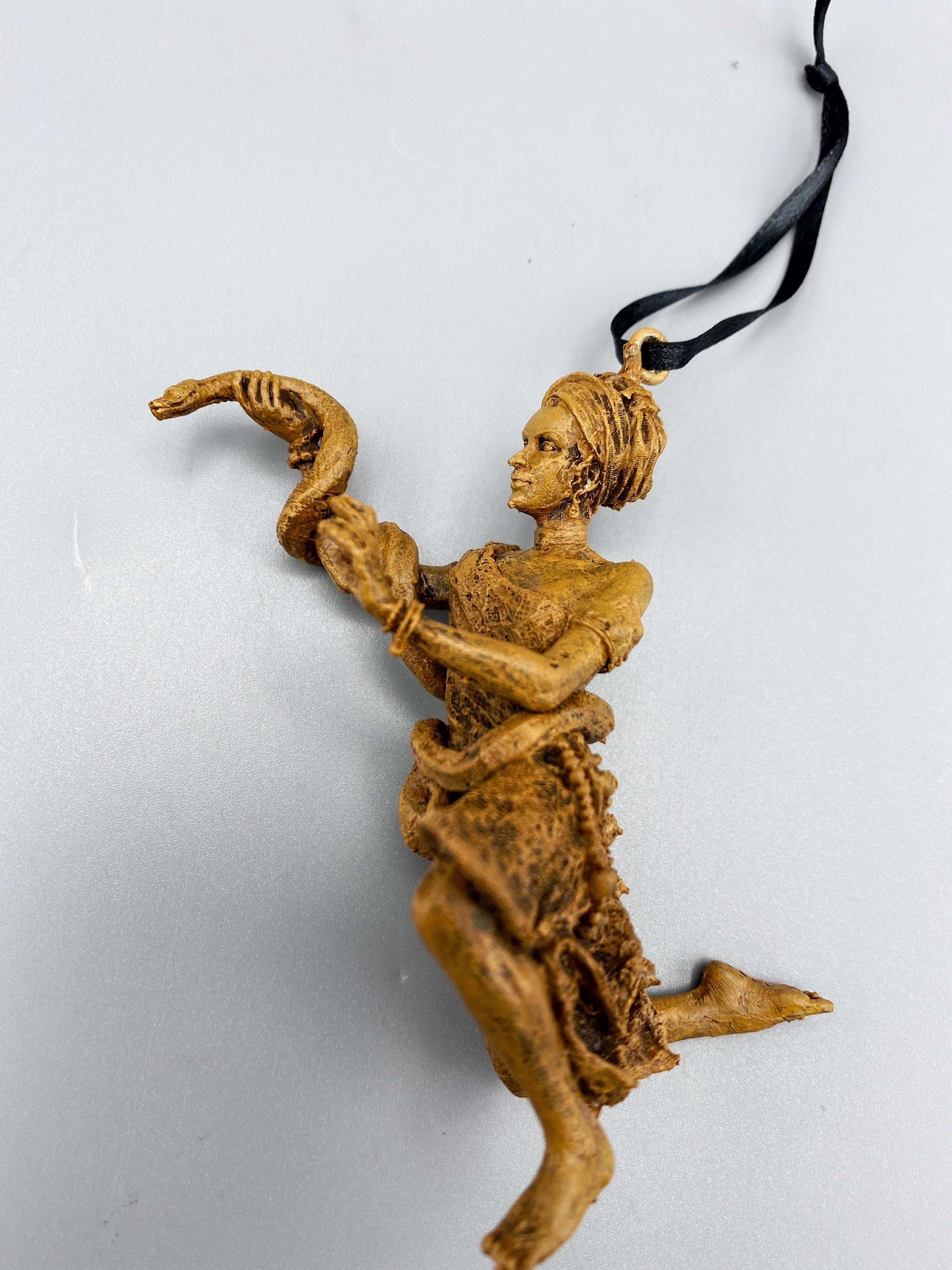 Marie Laveau, Voodoo Queen of New Orleans Ornament, Hand Painted Resin | Legendary Witch Figurine | Voudou Ornament for Occult Holiday Decor