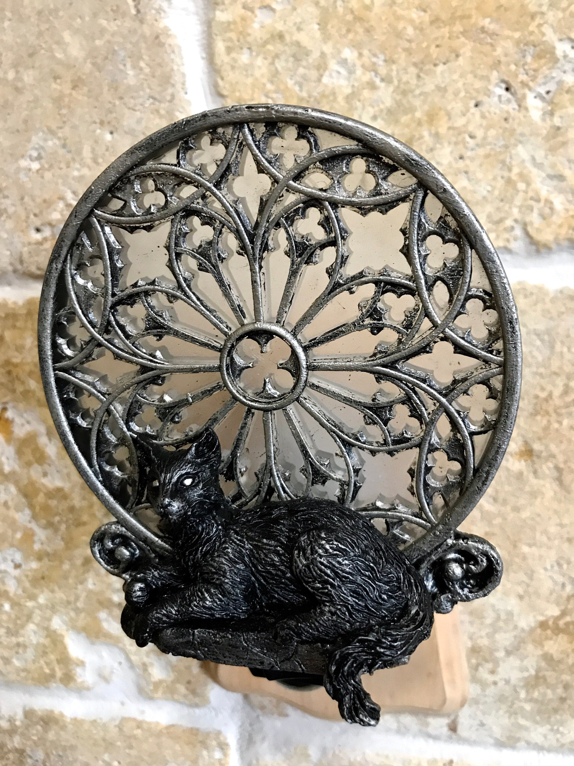 Cat and Gothic Cathedral Window Nightlight, Resin Sculpture | Medieval Gothic Night Light | Black Cat Lighting for Gothic Fantasy Home Decor