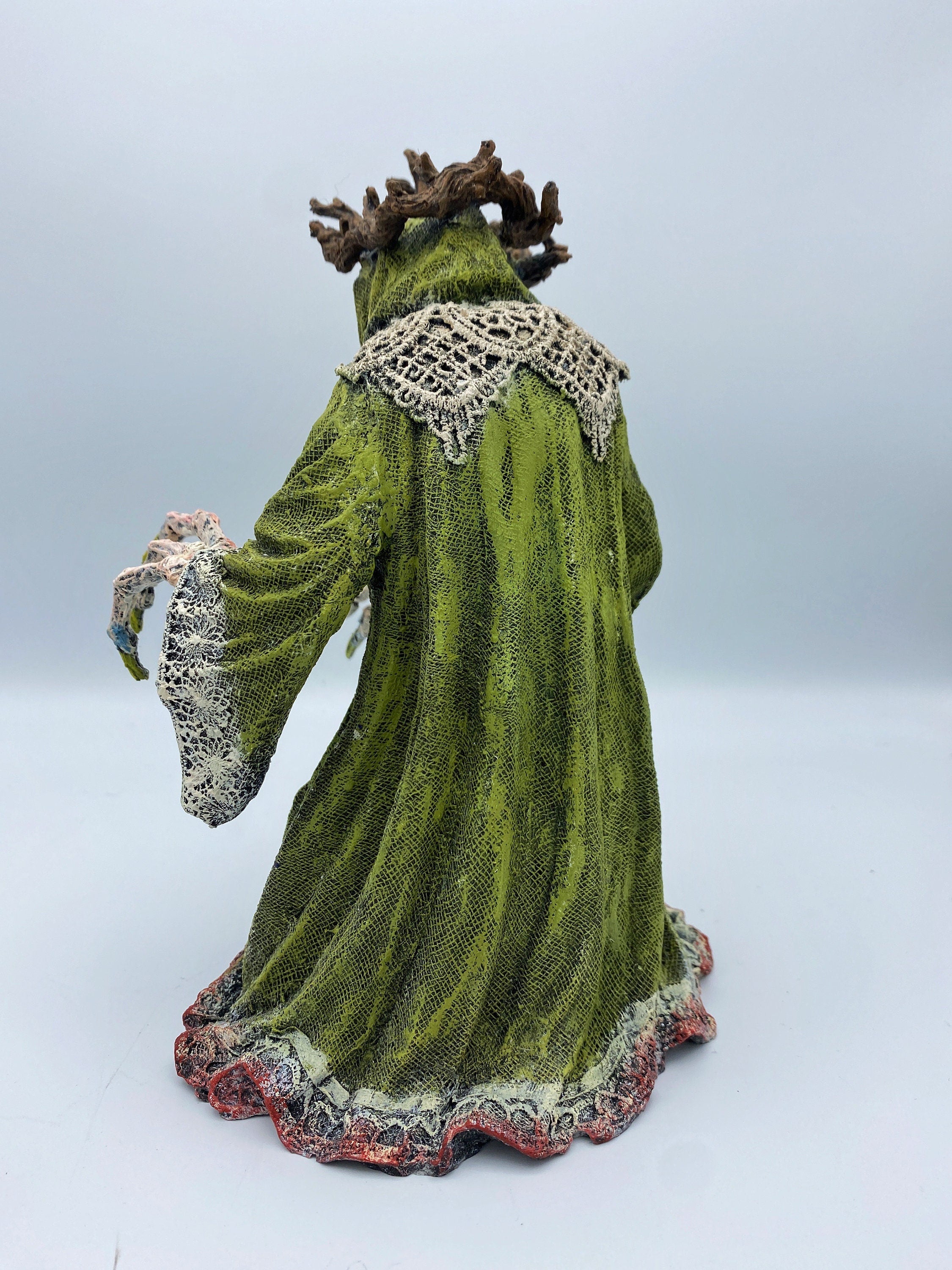 Gryla the Witch Statue, Full Color