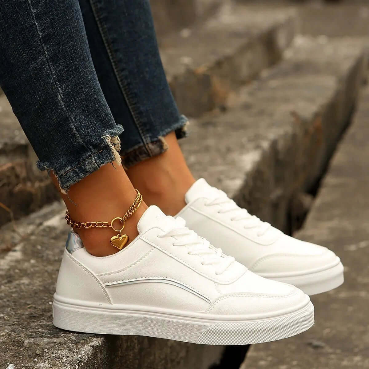 Fashionable Slip-on White Flats with Thick Sole for Women