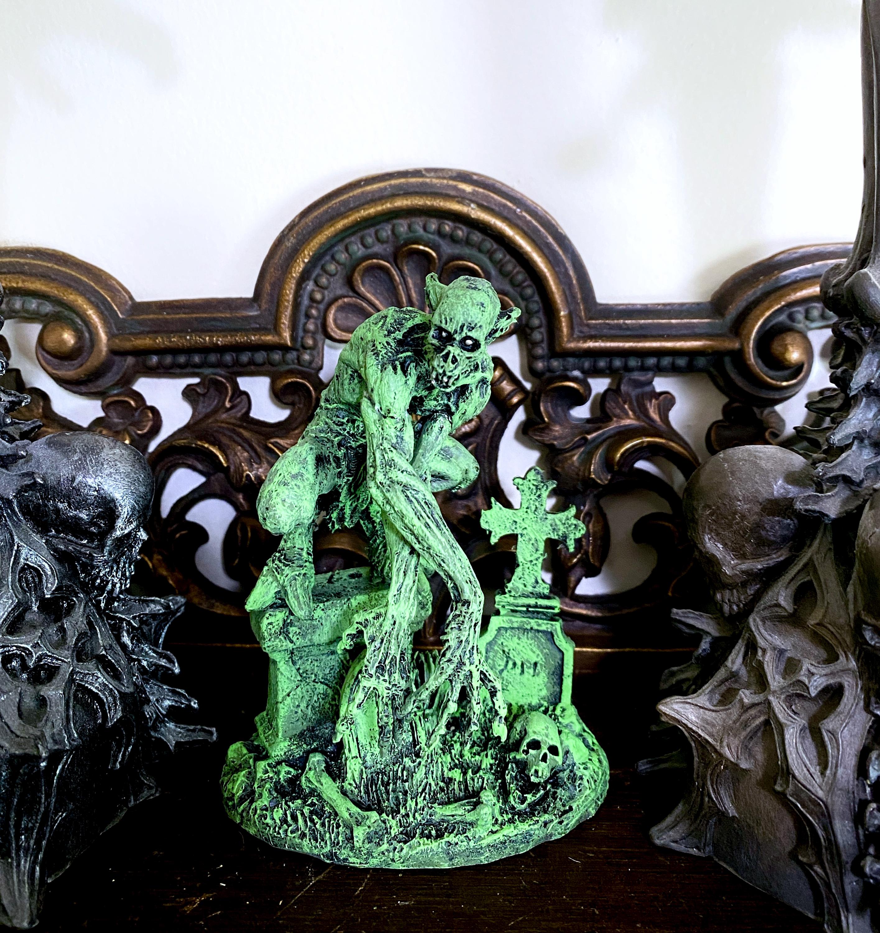 H.P. Lovecraft’s Ghoul Statue, Hand Painted Sculpture | Cthulhu Mythos Monster Figurine | Lovecraftian Horror Decor and Gamer Gift