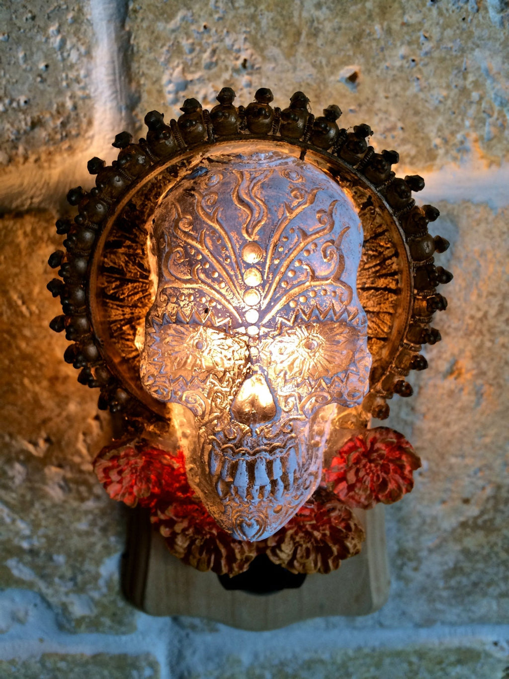 Dia de los Muertos Nightlight, Hand Painted Resin Sculpture | Gothic Night Light |  Day of the Dead Lighting for Gothic Fantasy Home Decor