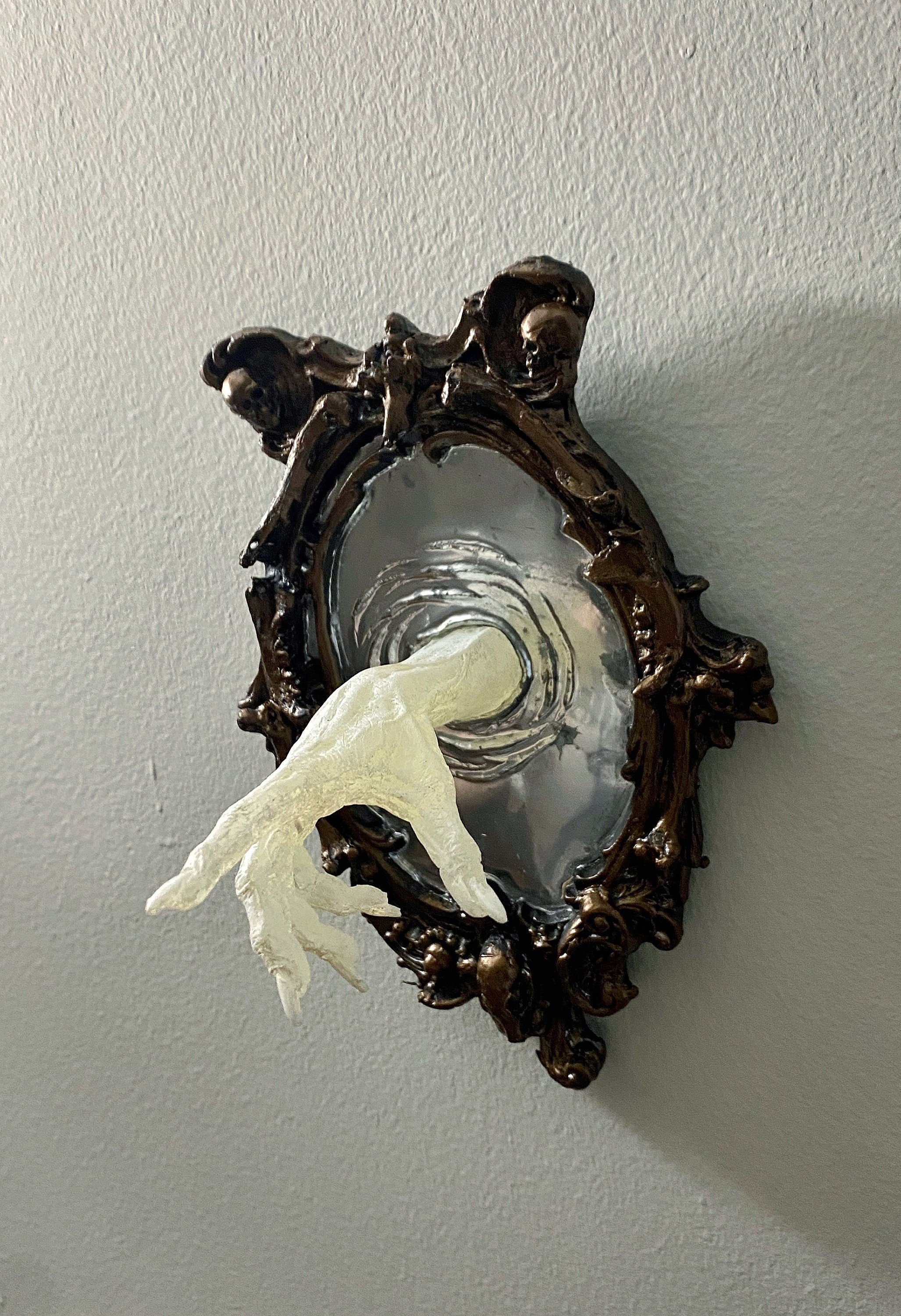 Spectral Hand Wall Plaque, White Version, Resin | Victorian Gothic Haunted Wall Art |Ghost Hand Gift for Halloween, Spooky Home Decor