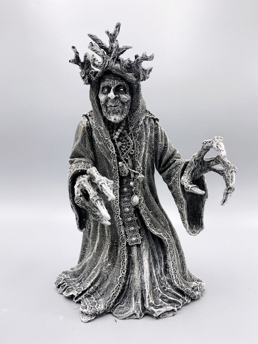 Gryla the Witch Statue, Hand Painted Resin Sculpture | Rustic Folklore Crone Figurine | Spooky Home Decor for Halloween Dark Christmas