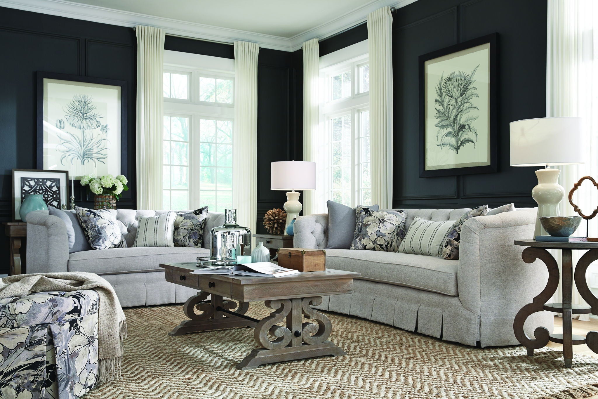 Tinley Park - Round Accent End Table - Dove Tail Gray