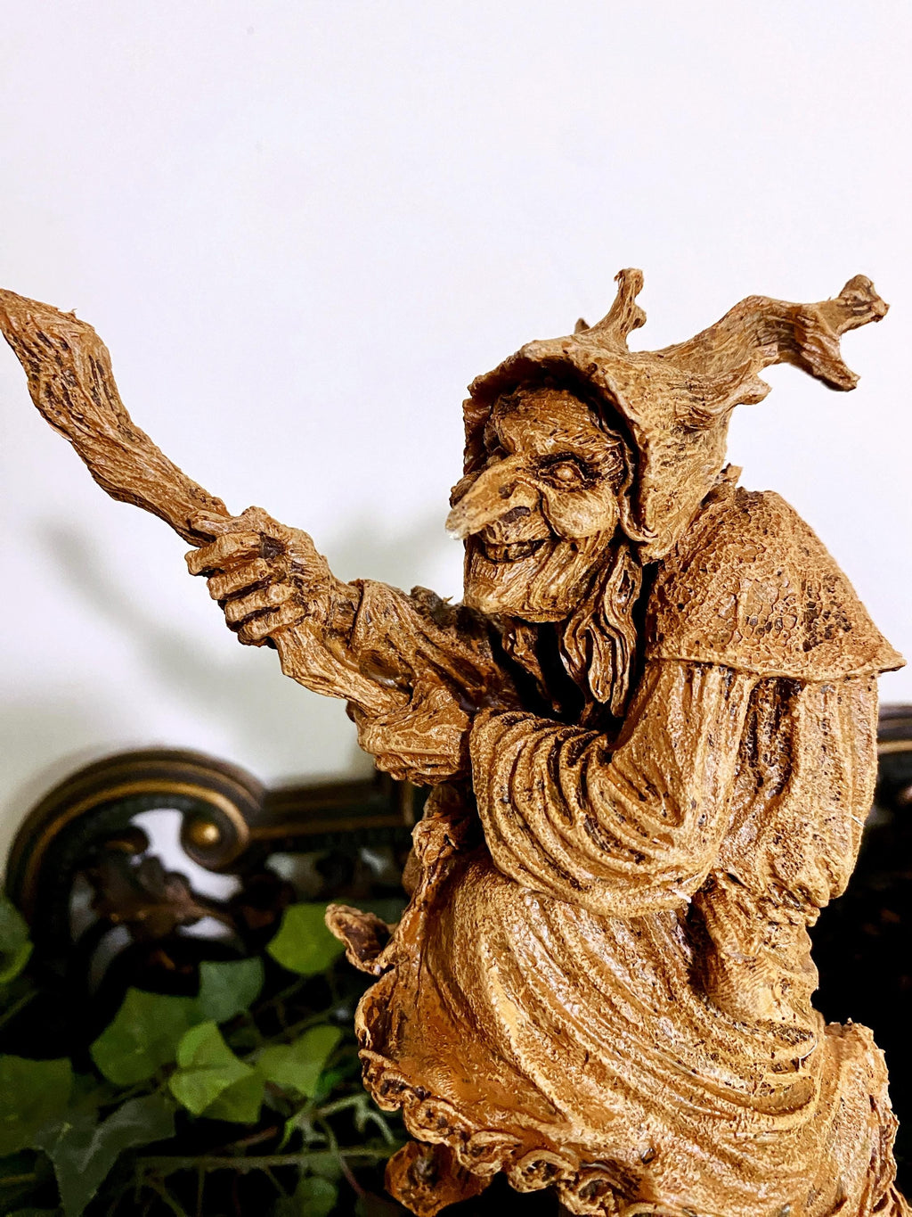 La Befana the Witch Statue, Hand Painted Resin Sculpture | Rustic Folklore Crone Figurine | Spooky Home Decor for Halloween Dark Christmas