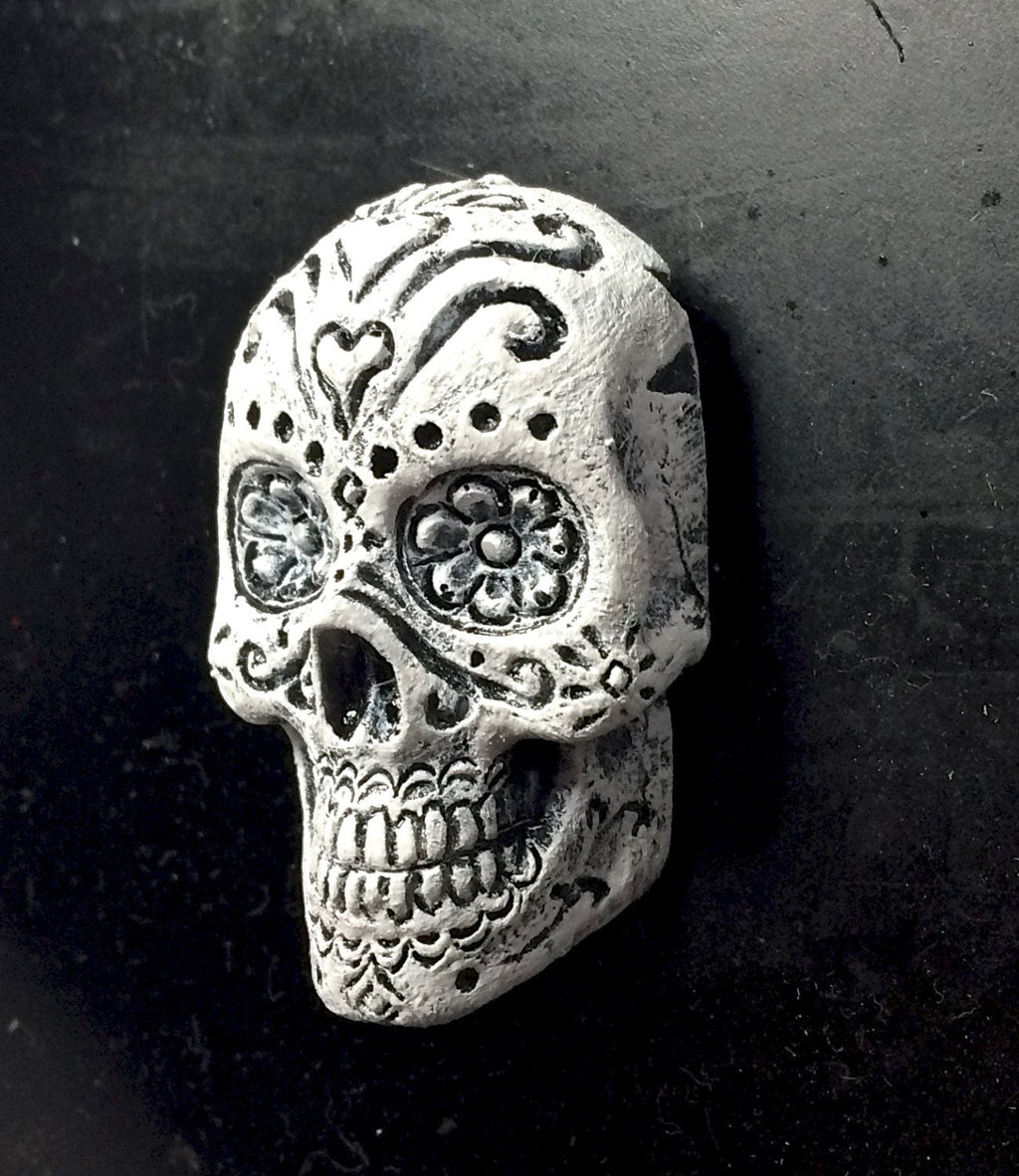 Day of the Dead Skull Magnet, Hand Painted Resin Sculpture | Gothic Fantasy Decor | Dia de los Muertos Magnet for Fantasy and Gothic Decor