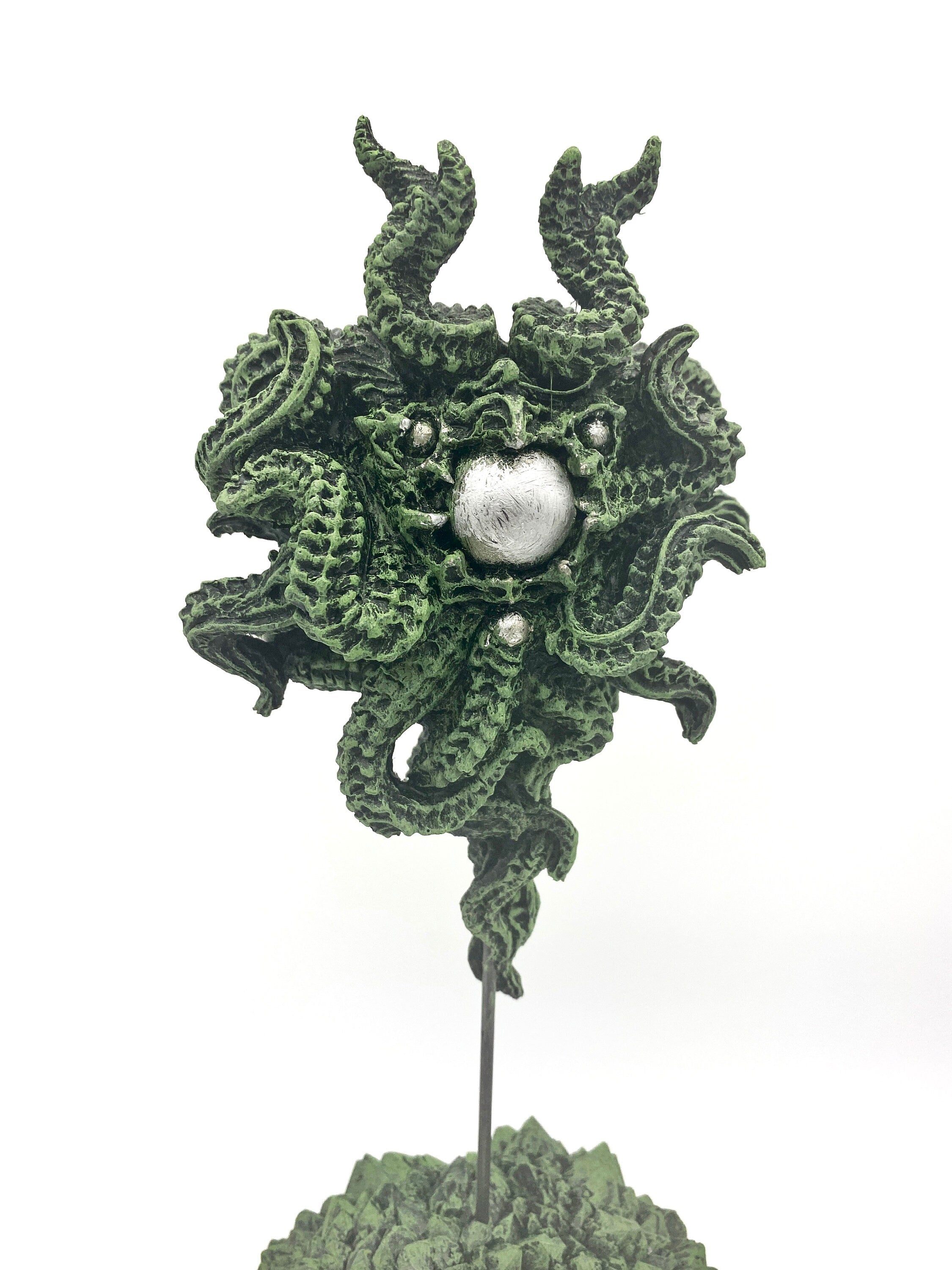 H.P.Lovecraft's Azathoth Statue, Hand Painted Resin Sculpture| Cthulhu Mythos Monster Figurine | Lovecraftian Horror and Gamer Decor