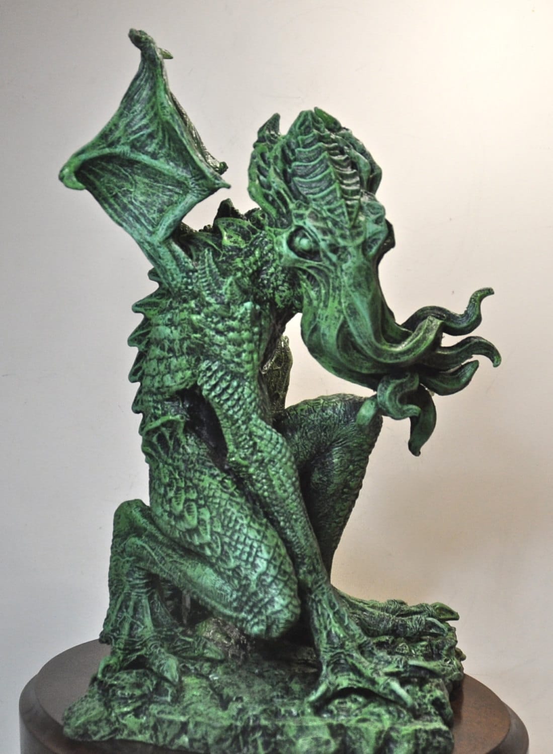 H.P. Lovecraft’s Cthulhu Rising Statue, Hand Painted Sculpture | Cthulhu Mythos Monster Figurine | Lovecraftian Horror Decor and Gamer Gift