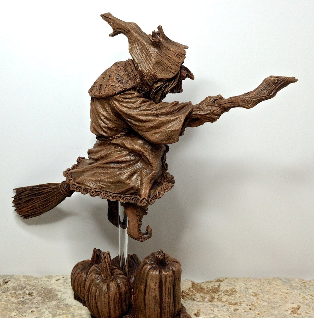 La Befana the Witch Statue, Hand Painted Resin Sculpture | Rustic Folklore Crone Figurine | Spooky Home Decor for Halloween Dark Christmas