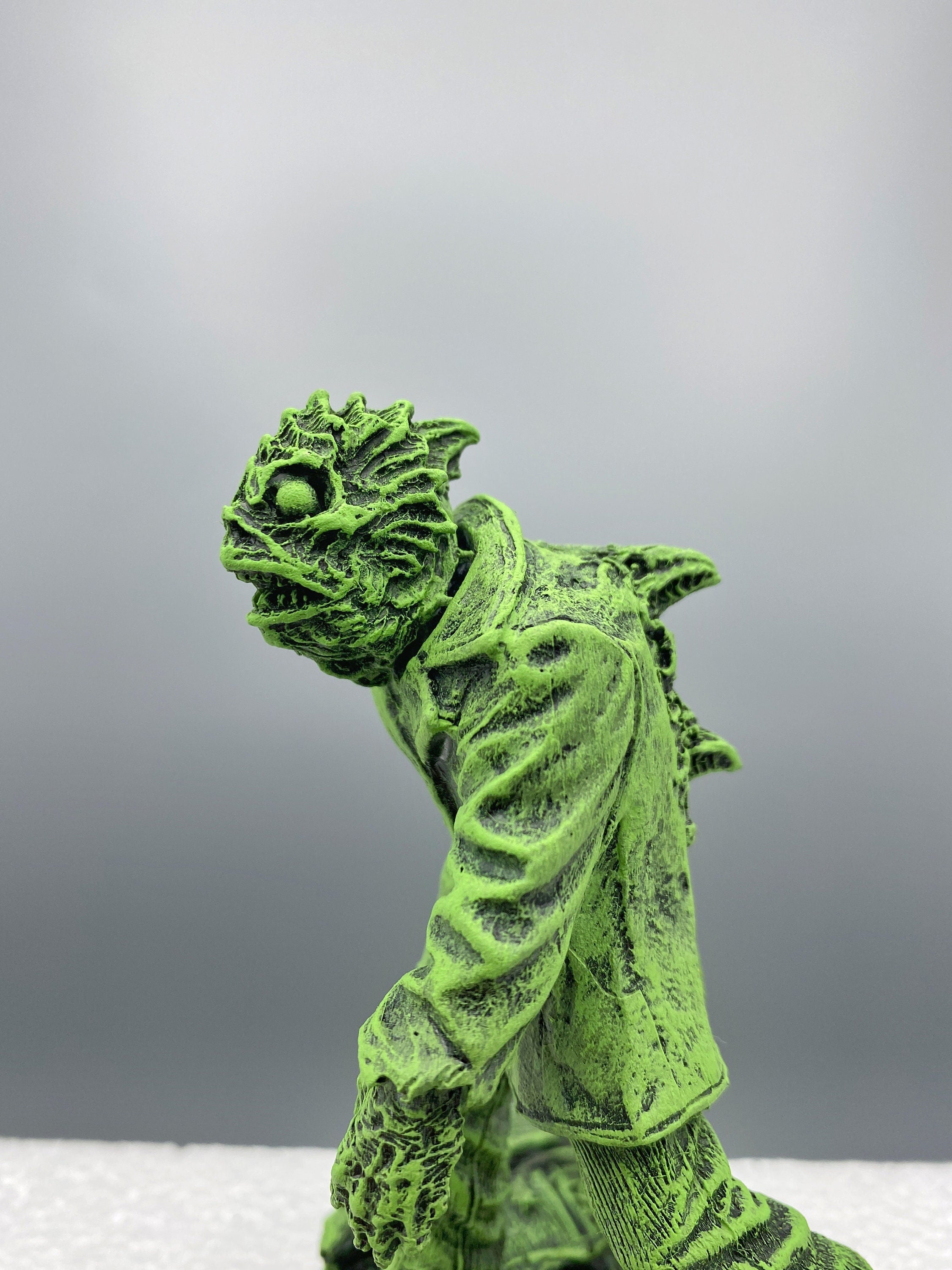 H.P. Lovecraft's Deep One Statue, Resin Sculpture | Cthulhu Mythos Monster Figurine | Lovecraftian  Creature Horror Decor and Gamer Gift