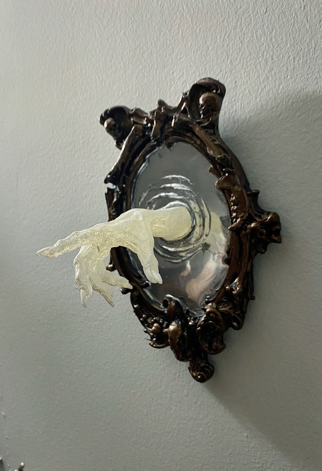 Spectral Hand Wall Plaque, White Version, Resin | Victorian Gothic Haunted Wall Art |Ghost Hand Gift for Halloween, Spooky Home Decor