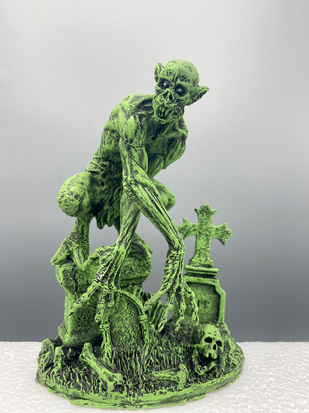 H.P. Lovecraft’s Ghoul Statue, Hand Painted Sculpture | Cthulhu Mythos Monster Figurine | Lovecraftian Horror Decor and Gamer Gift