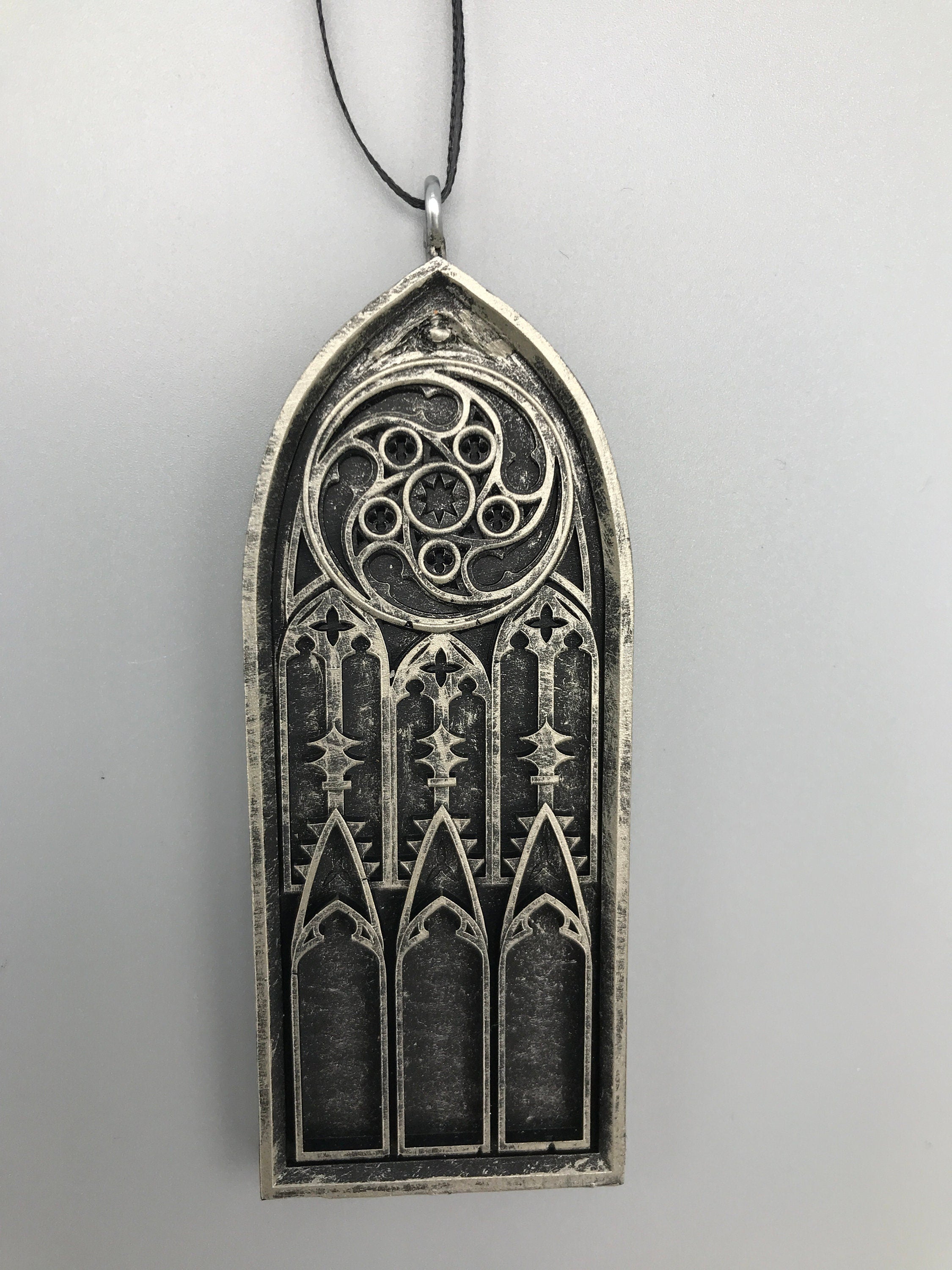 Gothic Cathedral Arch Ornament, Pewter Finish | Unique Gothic Home Decor | Resin Medieval Architecture, Gothic Ornament Holiday Decor