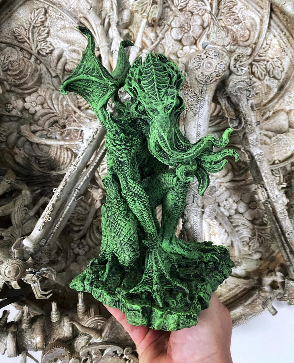 H.P. Lovecraft’s Cthulhu Rising Statue, Hand Painted Sculpture | Cthulhu Mythos Monster Figurine | Lovecraftian Horror Decor and Gamer Gift