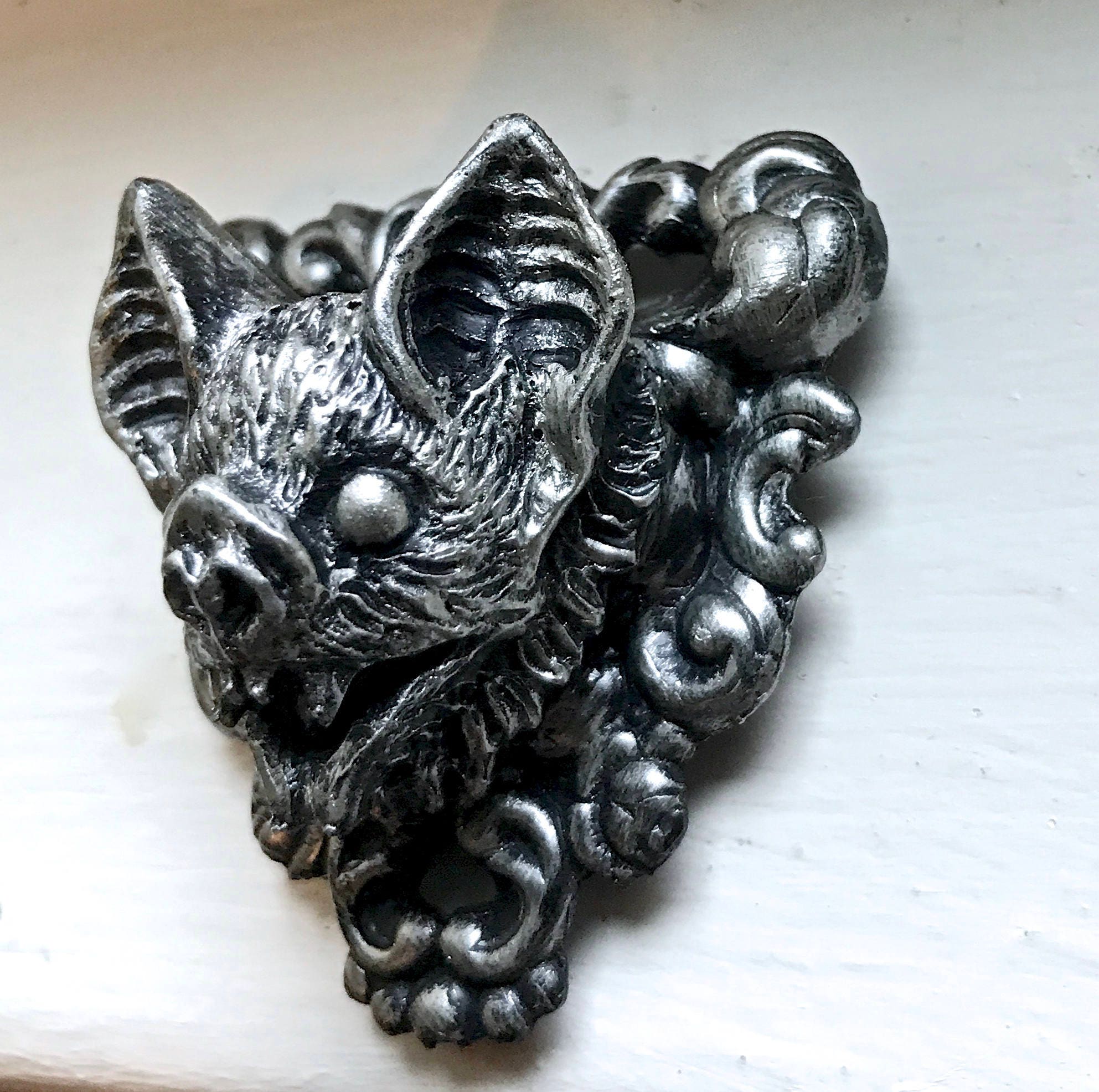 Vampire Bat Magnet, Hand Painted Resin Sculpture | Gothic Fantasy Decor | Vampire Bat Magnet for Fantasy and Gothic Decor