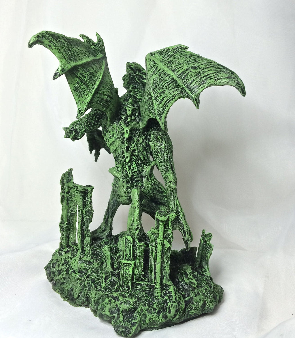 H.P. Lovecraft’s Call of Cthulhu Statue, Hand Painted Sculpture | Cthulhu Mythos Monster Figurine | Lovecraftian Horror Decor and Gamer Gift