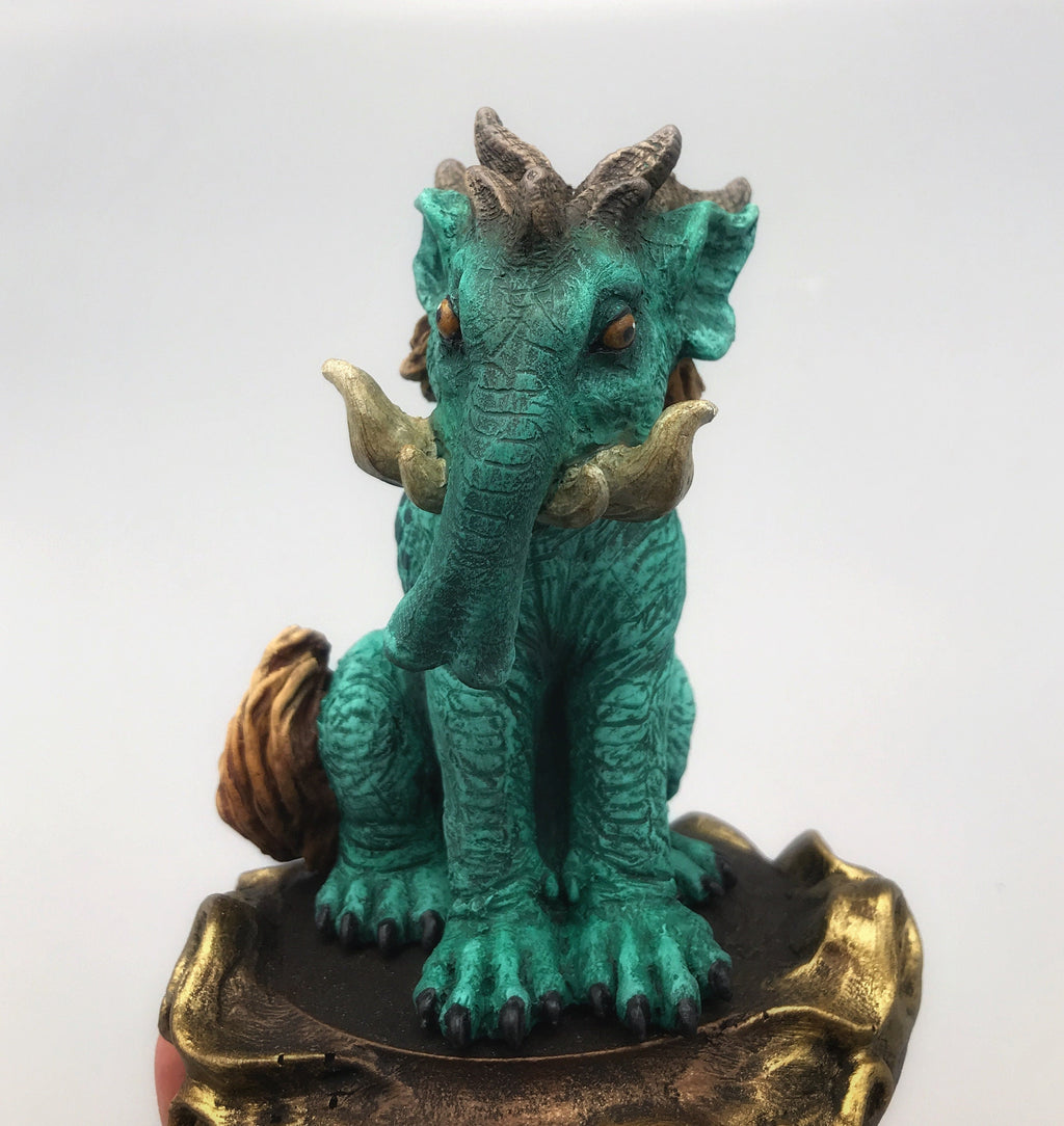 Baku, the Dream Guardian Statue, Full Color
