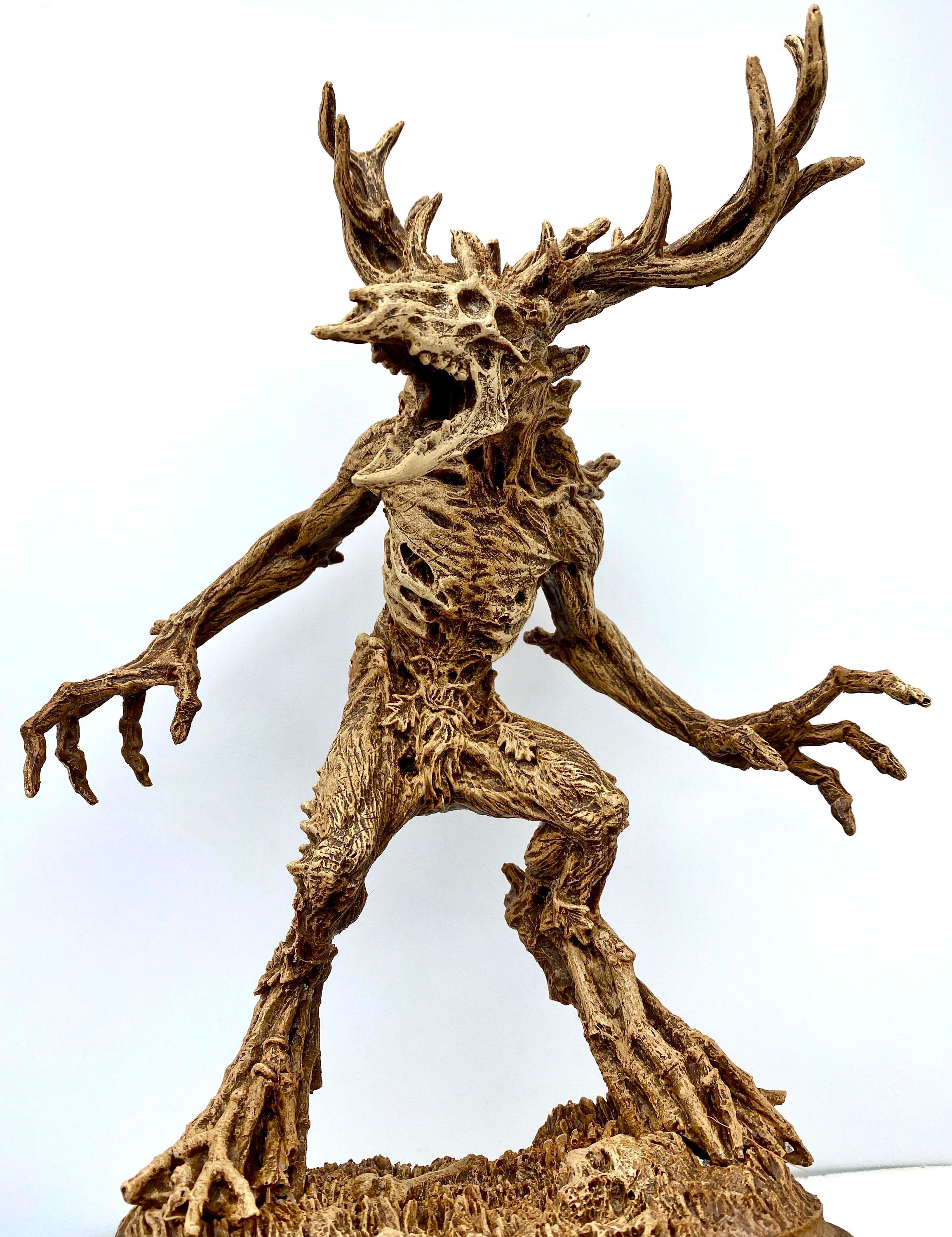 Leshen/ Wendigo Statue, Hand Painted Resin Sculpture | Mythical Creature Figurine | Folklore Legendary Wendigo Figurine. Fantasy Art Decor