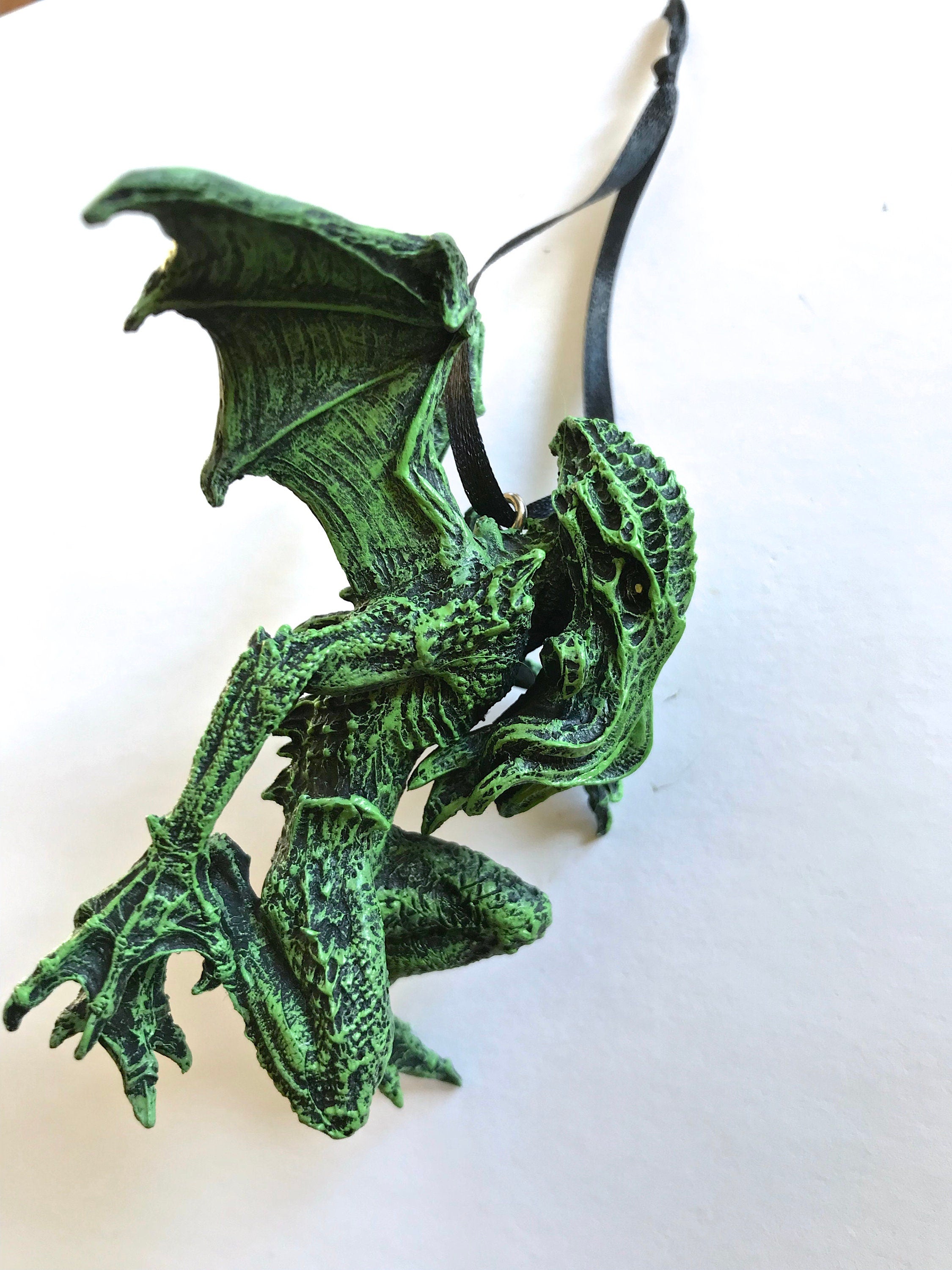 H.P. Lovecraft’s Cthulhu Ornament, Hand Painted Sculpture | Cthulhu Mythos Monster Figurine | Lovecraftian Horror Ornament and Gamer Gift