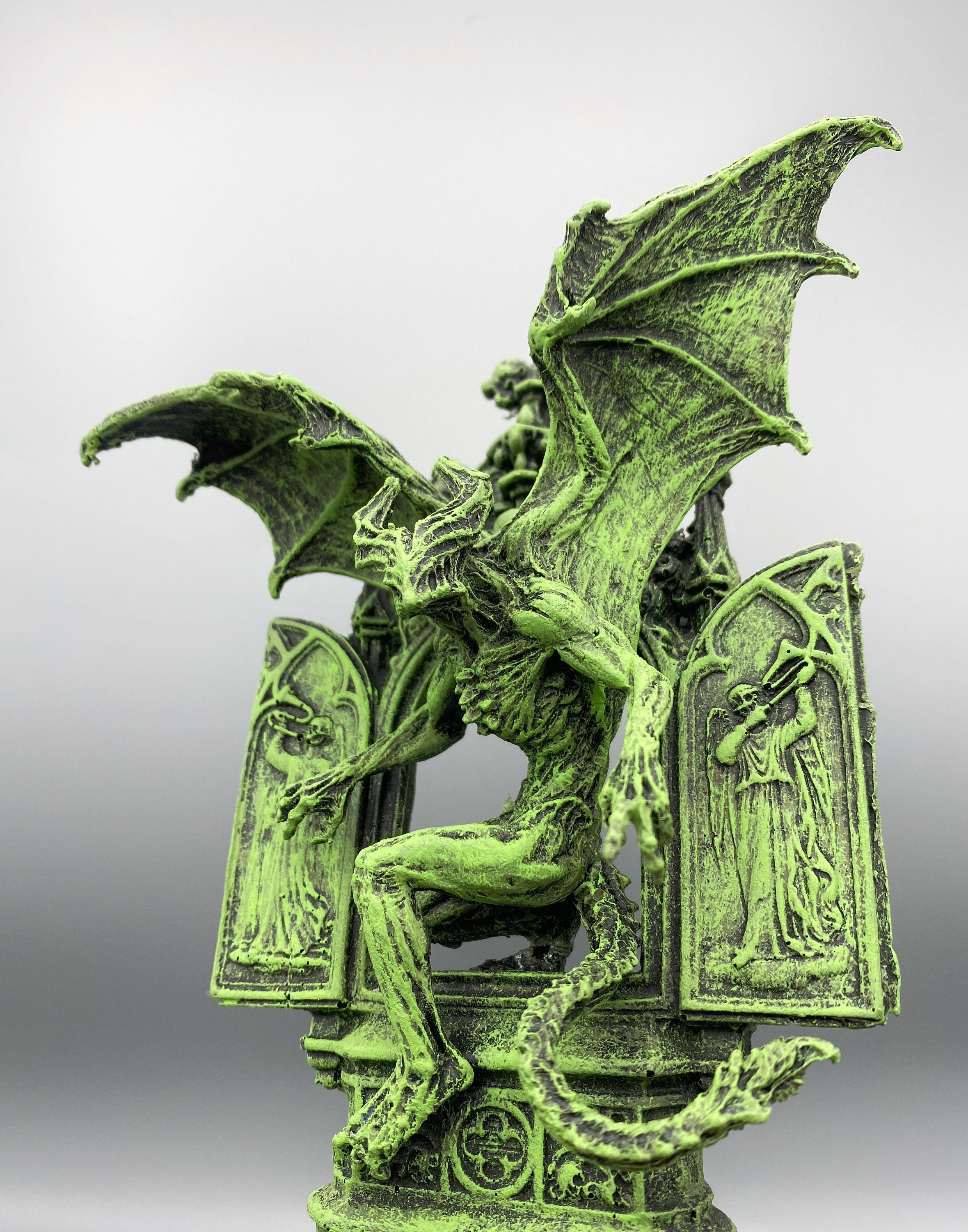H.P. Lovecraft's Nightgaunt Statue, Hand Painted Sculpture | Cthulhu Mythos Monster Figurine | Lovecraftian Horror Decor and Gamer Gift