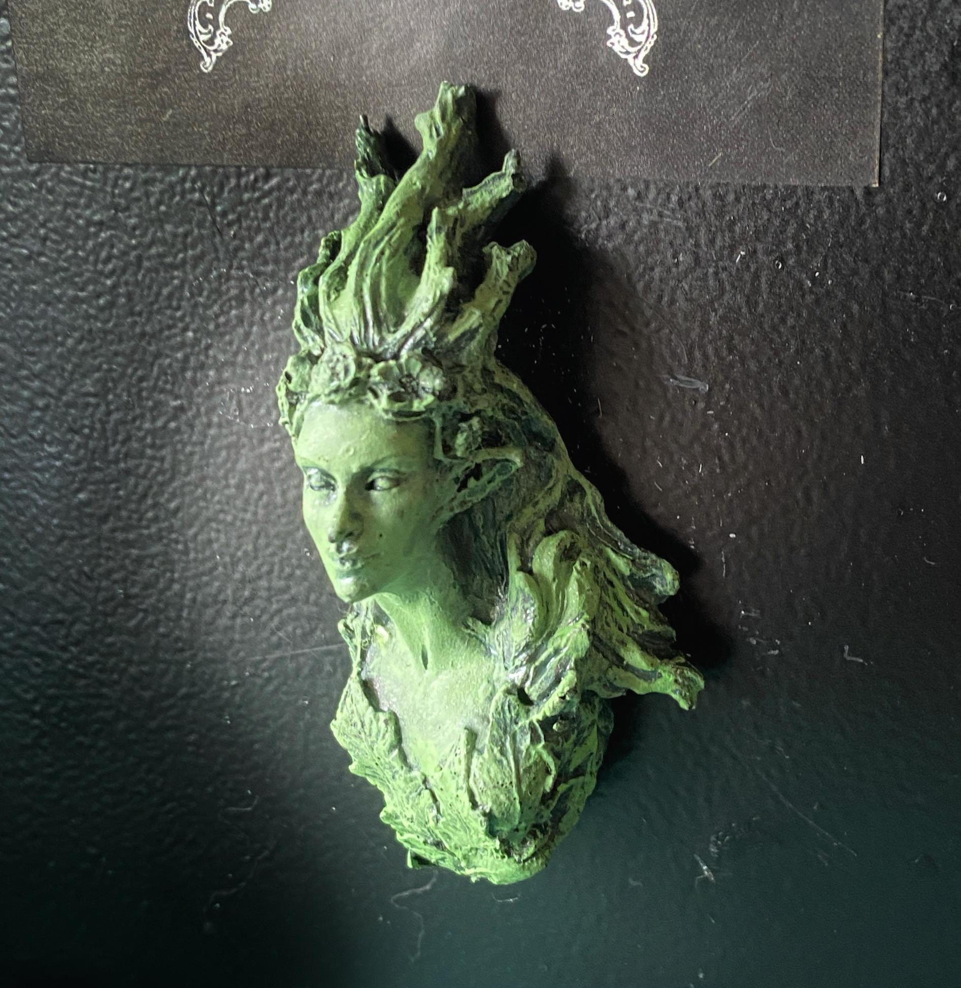 Titania the Fairy Queen Magnet Hand Painted Resin Sculpture | Mythic Fantasy Decor | Titania Elf Queen Magnet for Fantasy and Gothic Decor