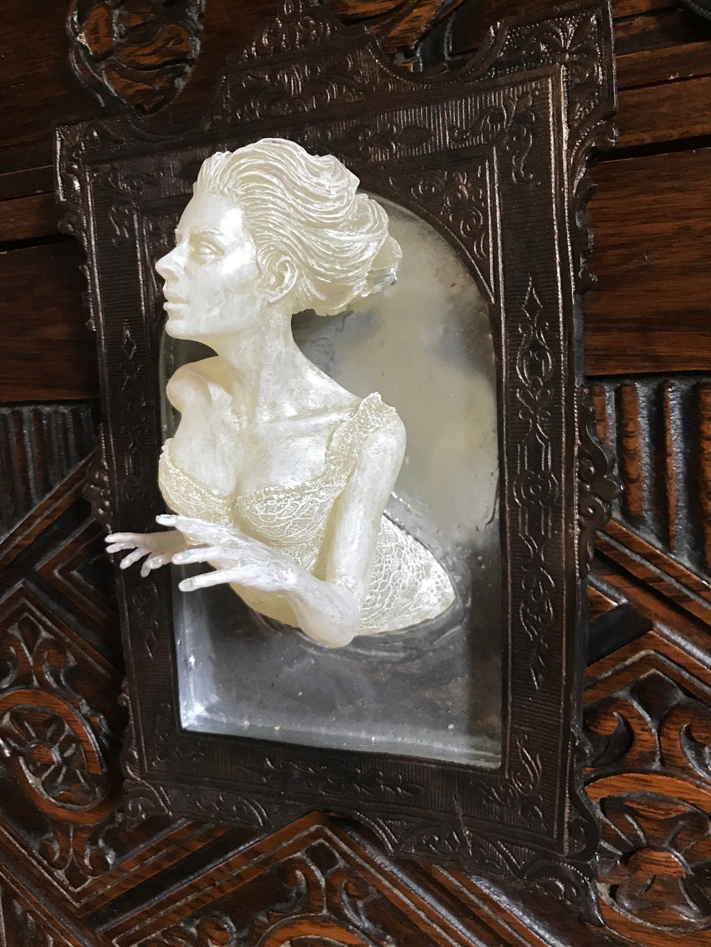 Ghost in the Mirror Wall Plaque,  Large Version, Resin |Victorian Gothic Haunted Wall Art |Gift for Halloween and Spooky Home Decor