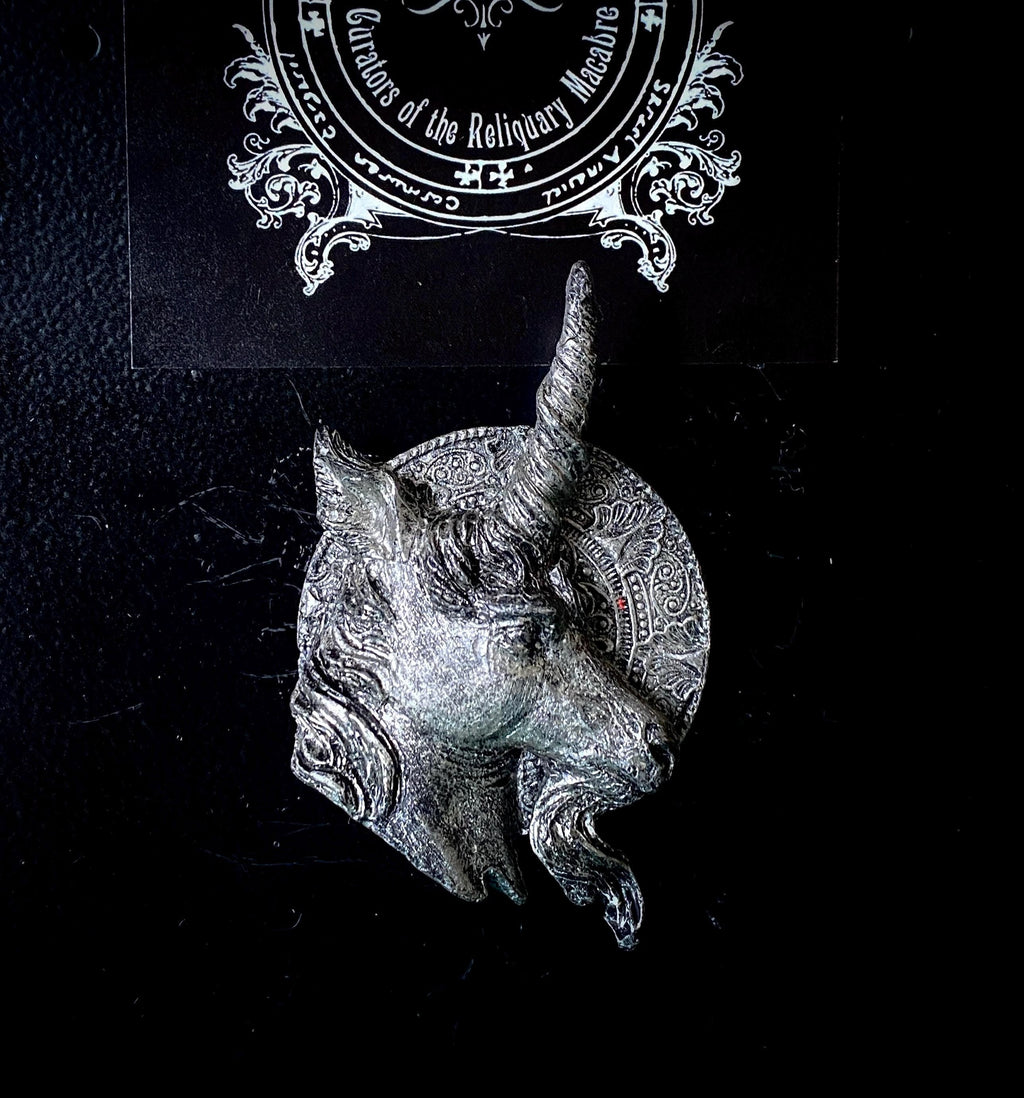 Unicorn Magnet, Hand Painted Resin Sculpture | Mythic Fantasy Decor | Legendary Unicorn Magnet for Fantasy and Gothic Decor