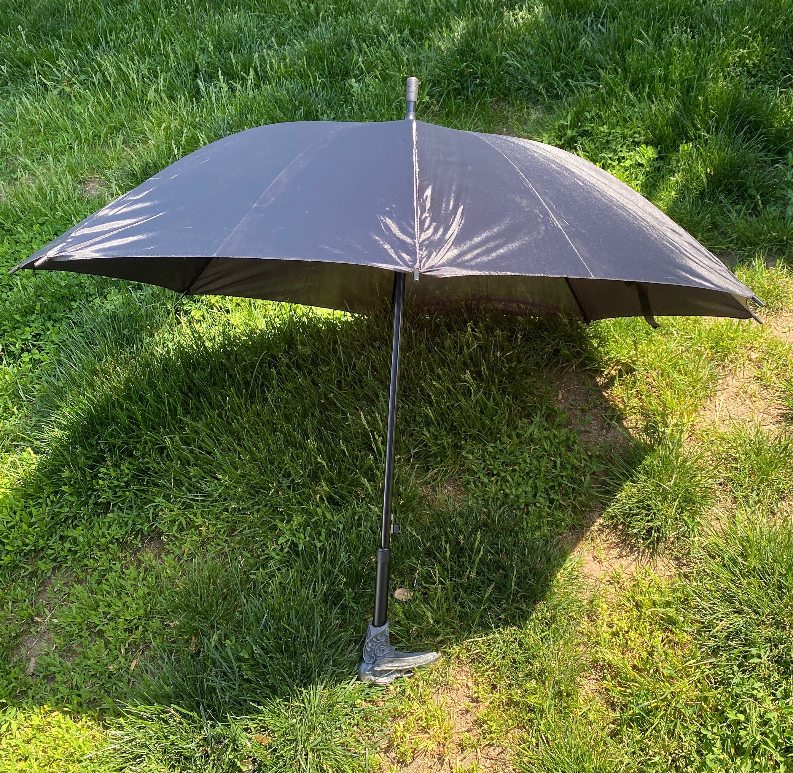 Raven Skull Umbrella, Hand Sculpted Resin | Dark Victorian Gothic Umbrella | Fantasy Cosplay | Raven Crow Skull Umbrella, Gothic Accessory