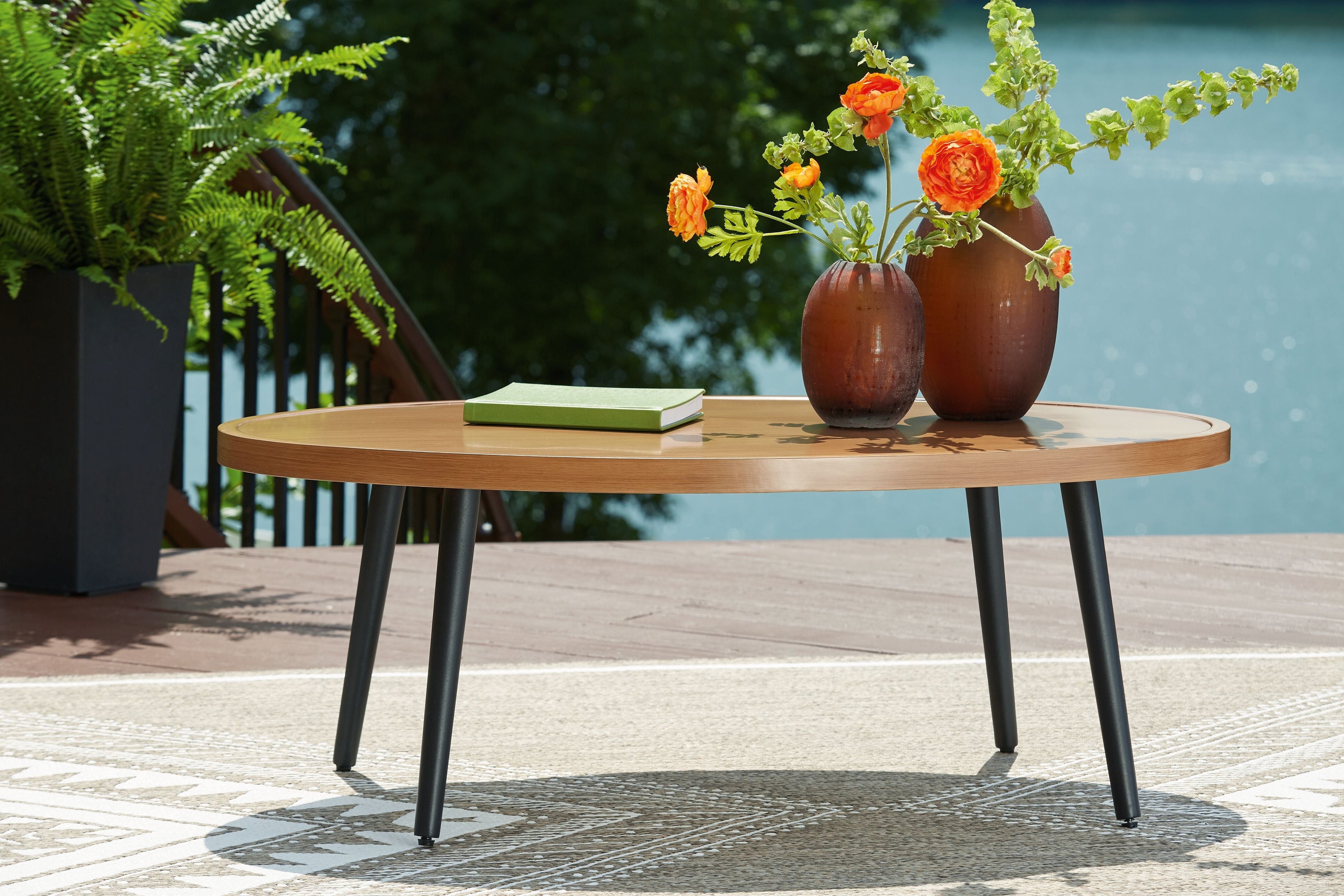Horizon Hall - Cocktail Table - Two-tone Brown
