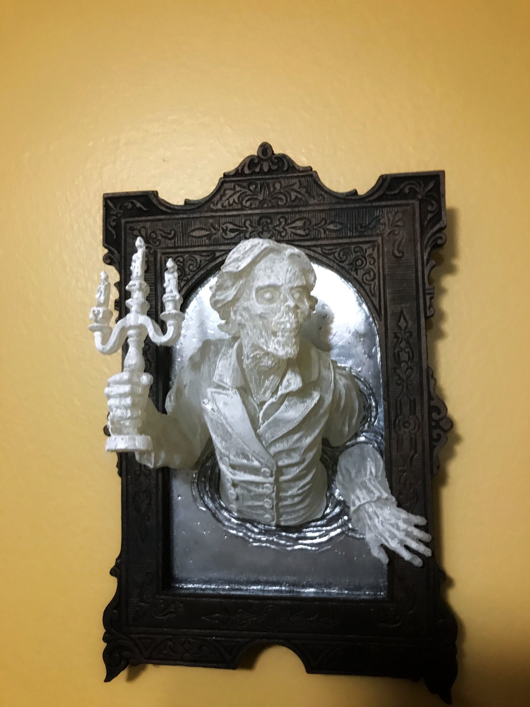 Gentleman Ghost in the Mirror,  Ghoul Version