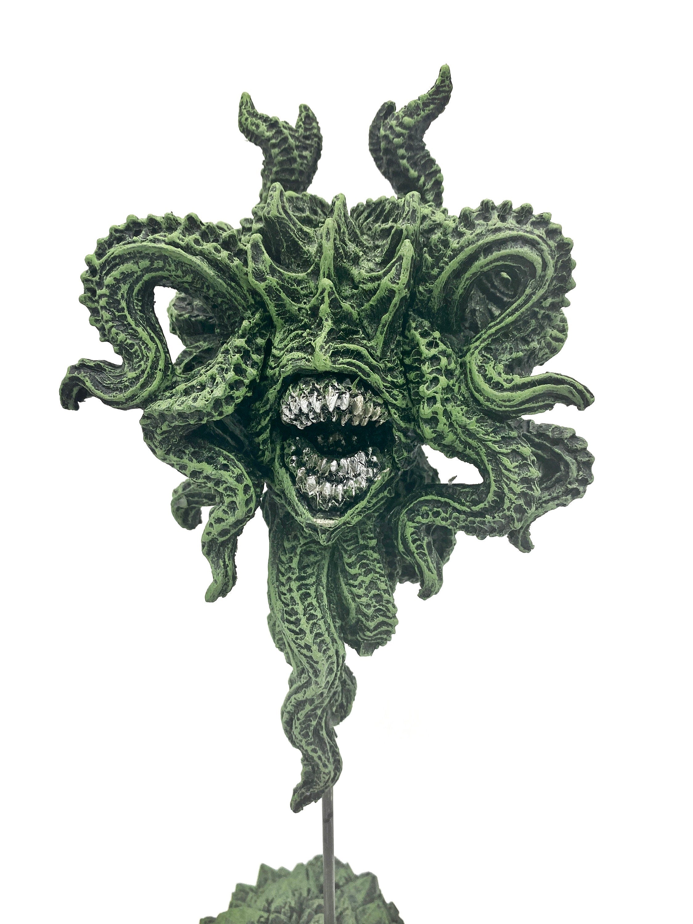 H.P.Lovecraft's Azathoth Statue, Hand Painted Resin Sculpture| Cthulhu Mythos Monster Figurine | Lovecraftian Horror and Gamer Decor