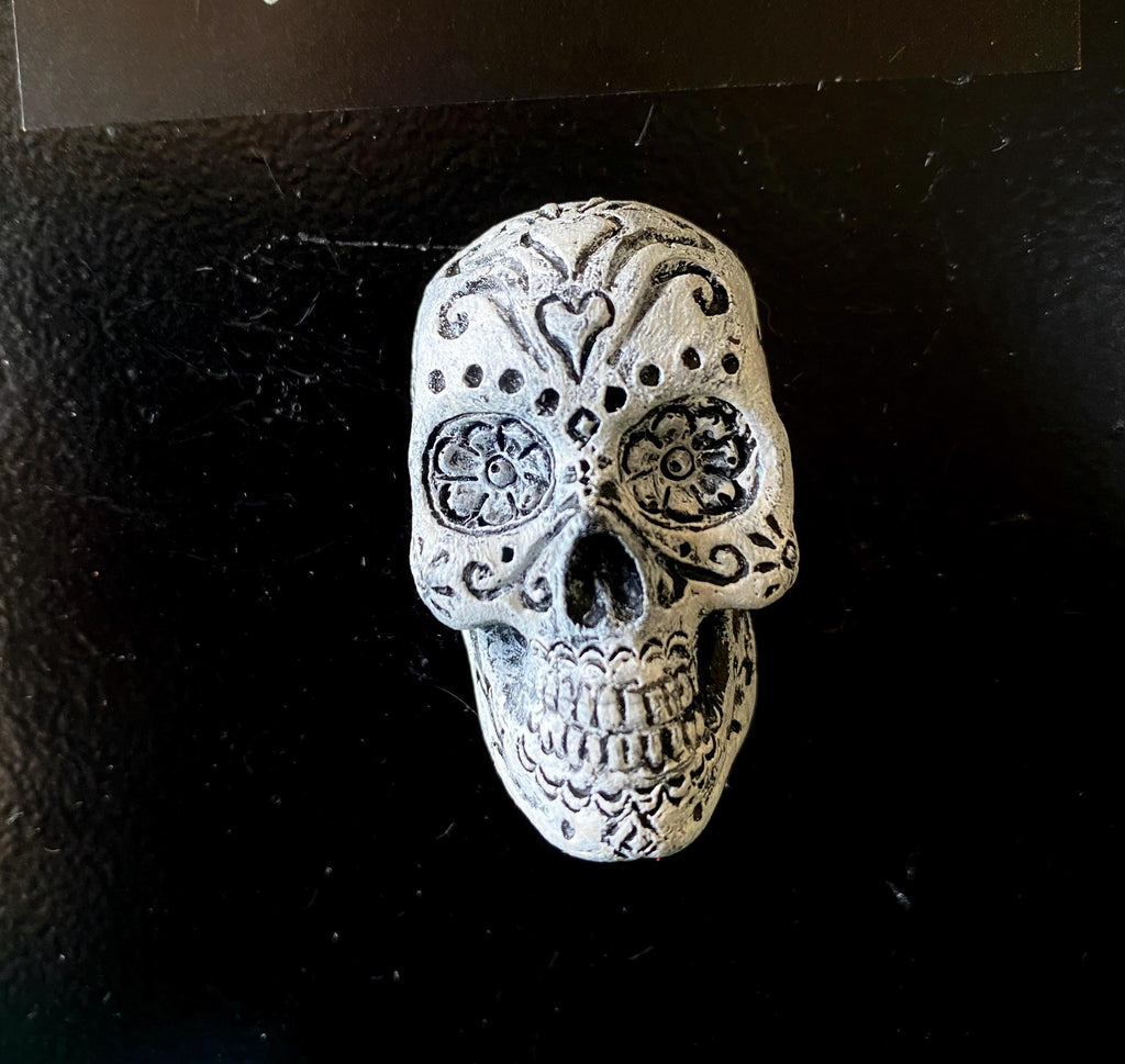 Day of the Dead Skull Magnet, Hand Painted Resin Sculpture | Gothic Fantasy Decor | Dia de los Muertos Magnet for Fantasy and Gothic Decor