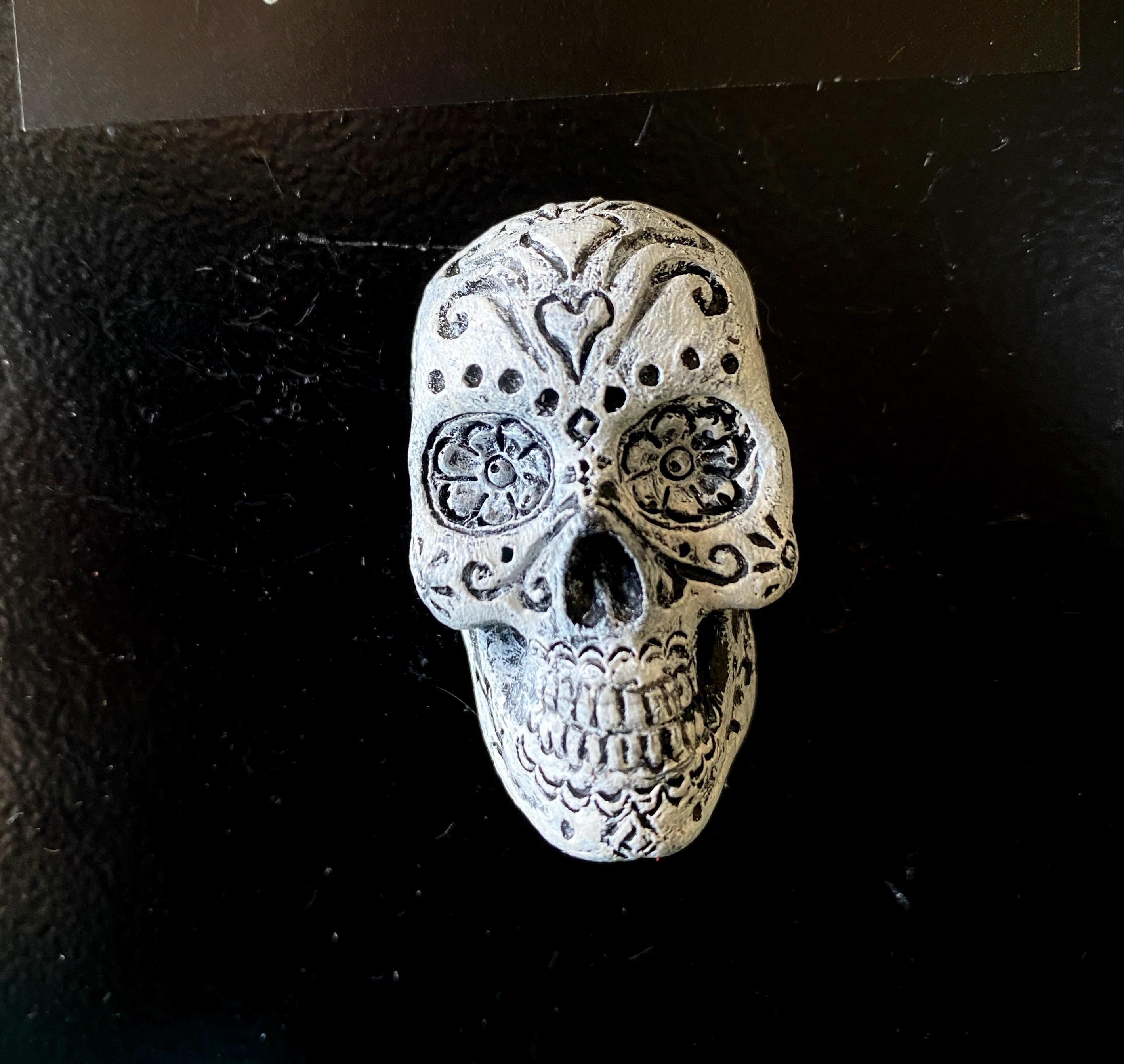 Day of the Dead Skull Magnet, Hand Painted Resin Sculpture | Gothic Fantasy Decor | Dia de los Muertos Magnet for Fantasy and Gothic Decor