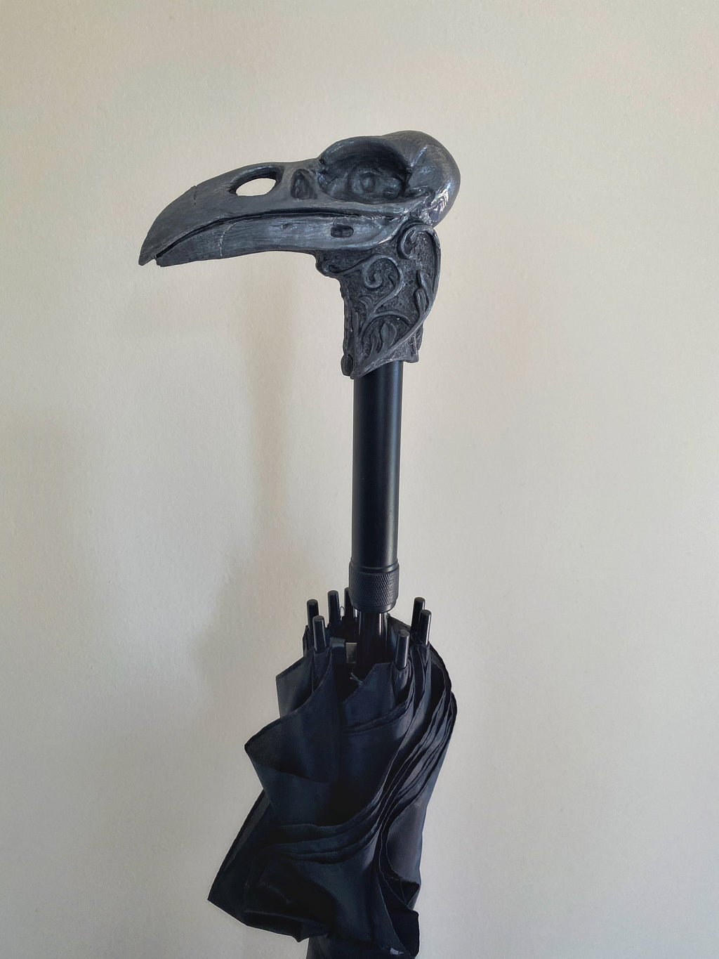 Raven Skull Umbrella, Hand Sculpted Resin | Dark Victorian Gothic Umbrella | Fantasy Cosplay | Raven Crow Skull Umbrella, Gothic Accessory