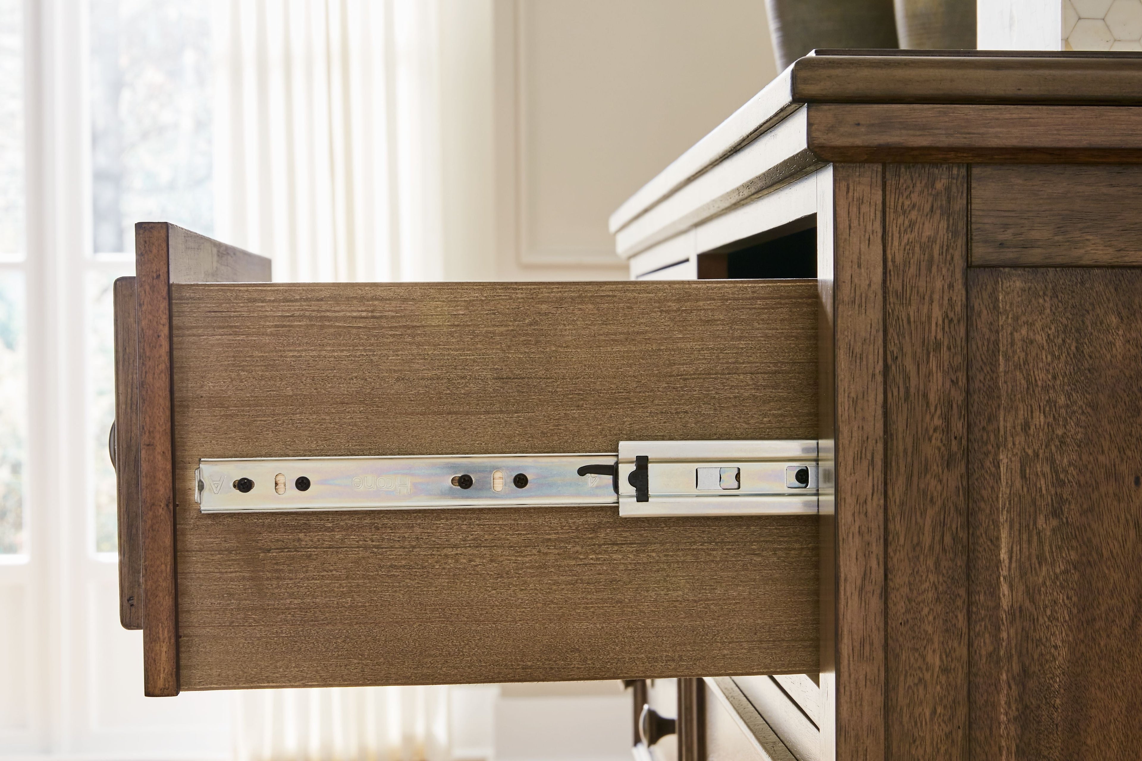 Sturlayne - Five Drawer Chest - Brown