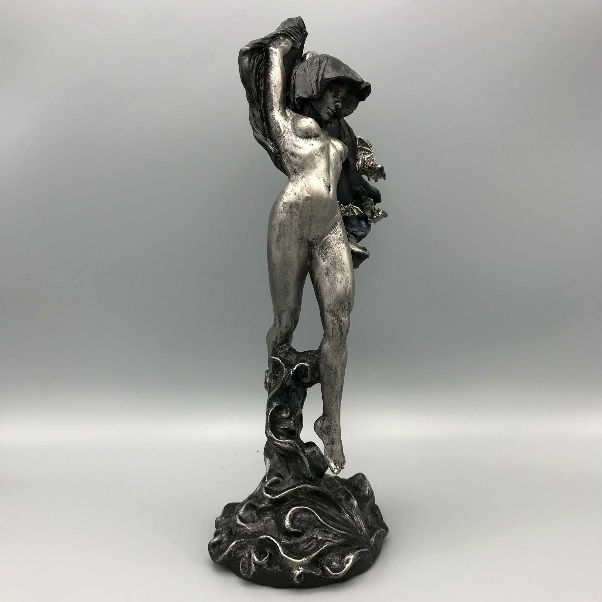 Nyx, the Goddess of the Night Statue| Mythological Deities Figurine | Myths and Legends Character| Mythic Altar Statue for Gothic Home Decor