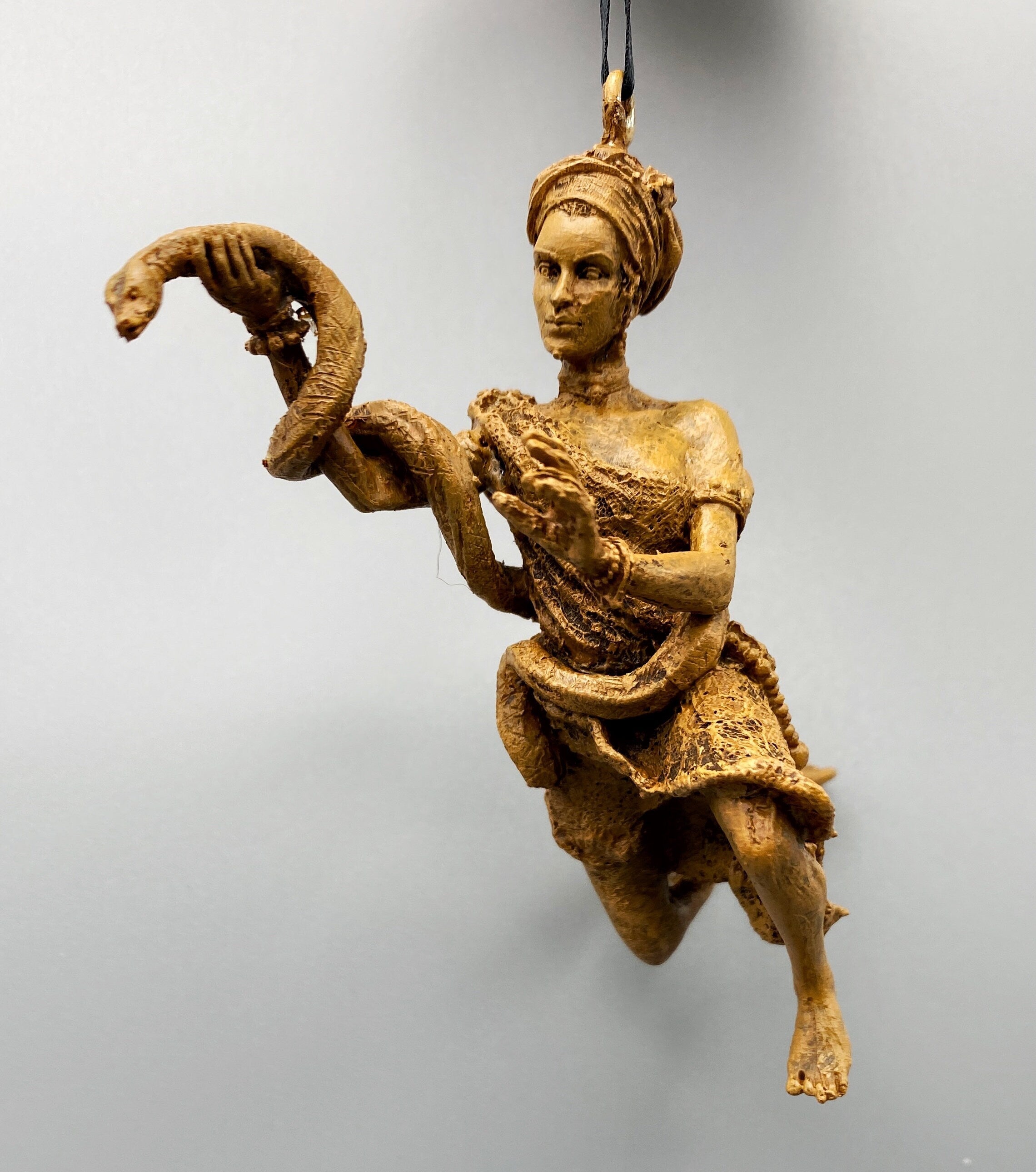Marie Laveau, Voodoo Queen of New Orleans Ornament, Hand Painted Resin | Legendary Witch Figurine | Voudou Ornament for Occult Holiday Decor