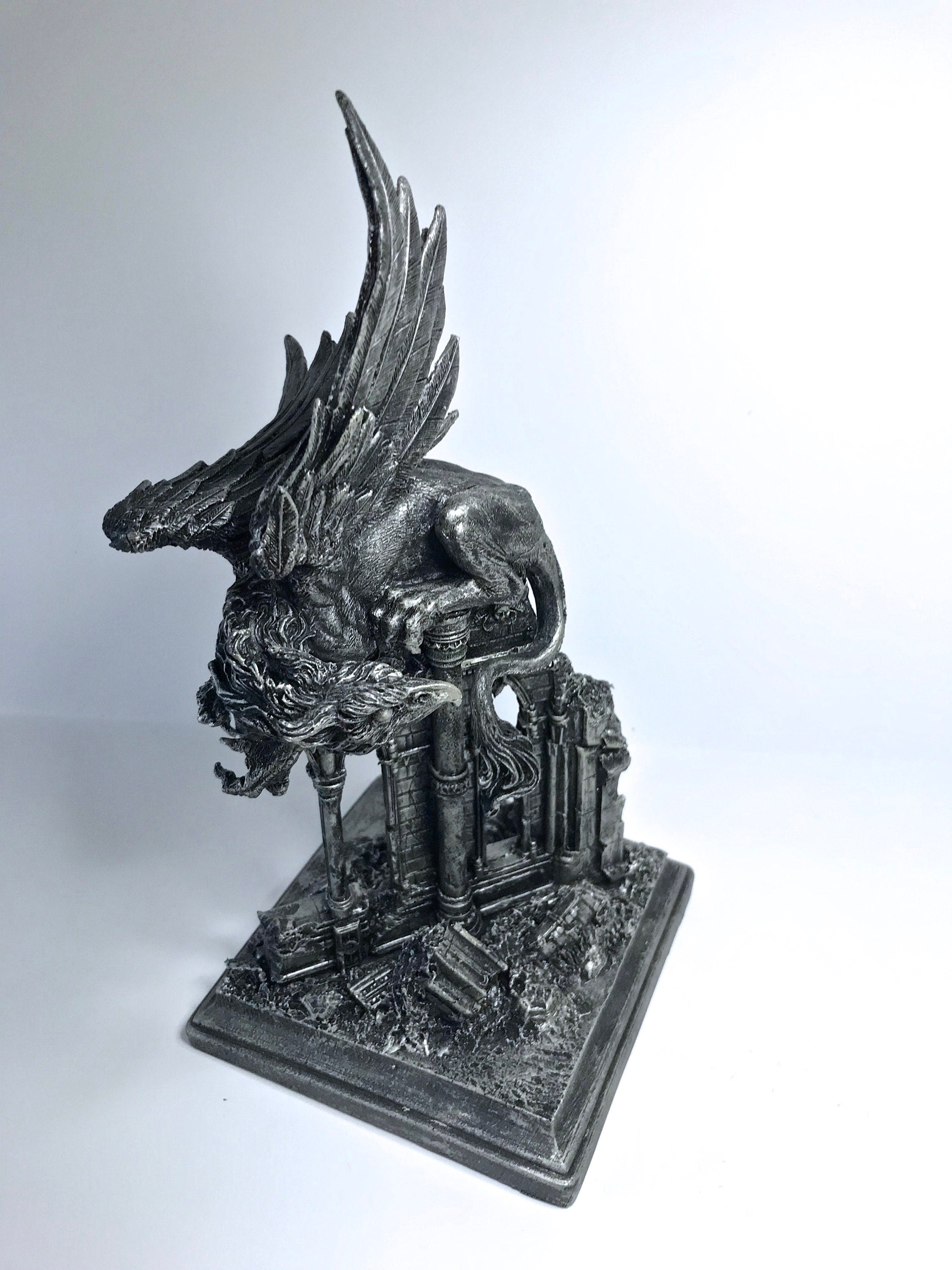 Griffin Statue, Hand Painted Resin Sculpture | Mythical Creature Figurine | Unique Legendary Guardian Spirit Figurine. Fantasy Art Decor