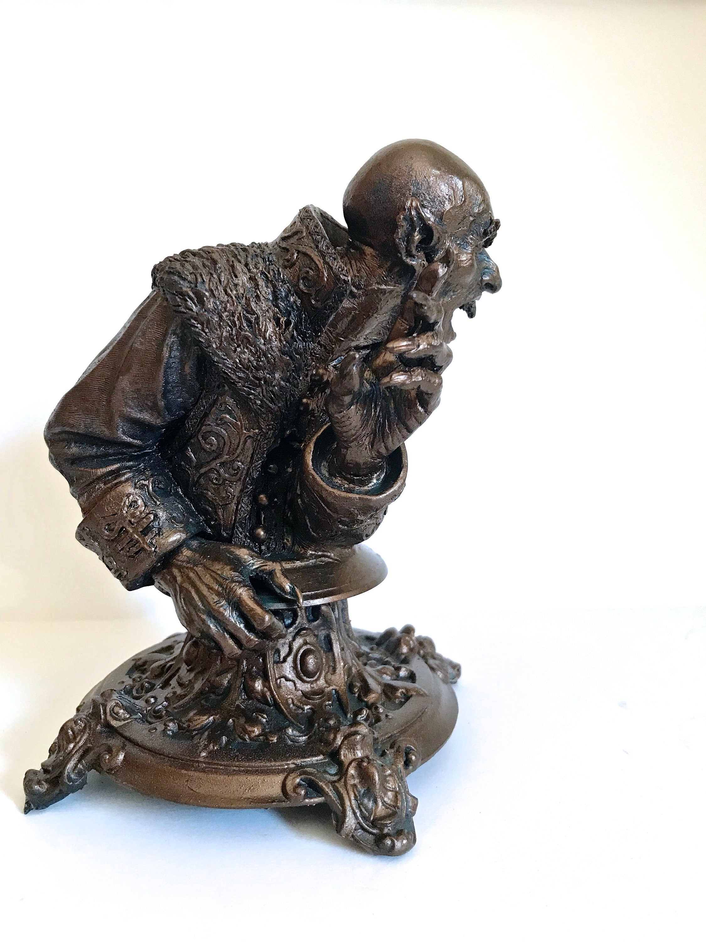 Dracula: Nosferatu Bust,Resin Sculpture | Legendary Vampire Figurine | Victorian Gothic Undead Creature| Dark Art Gift and Spooky Home Decor