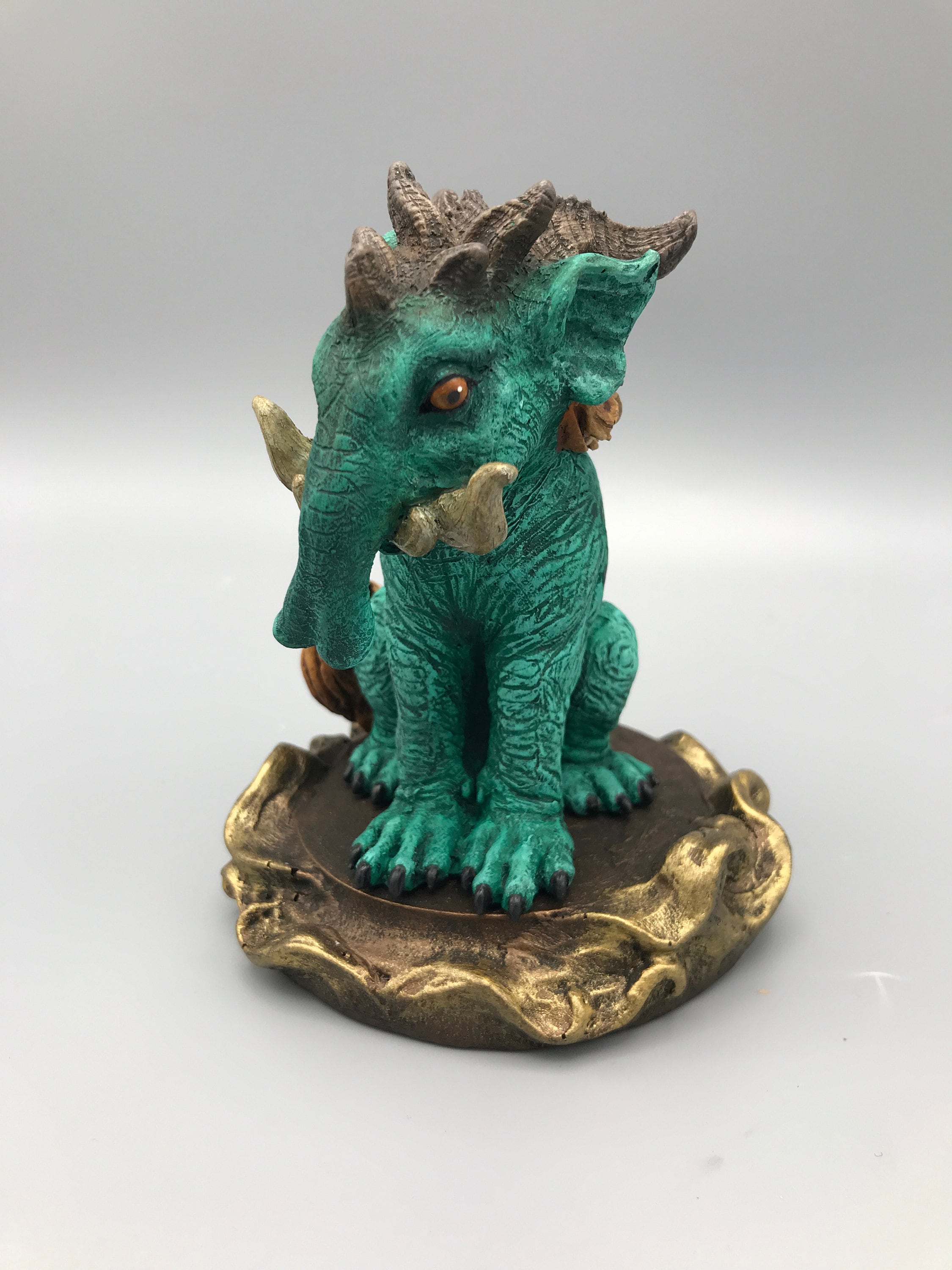 Baku, the Dream Guardian Statue, Full Color