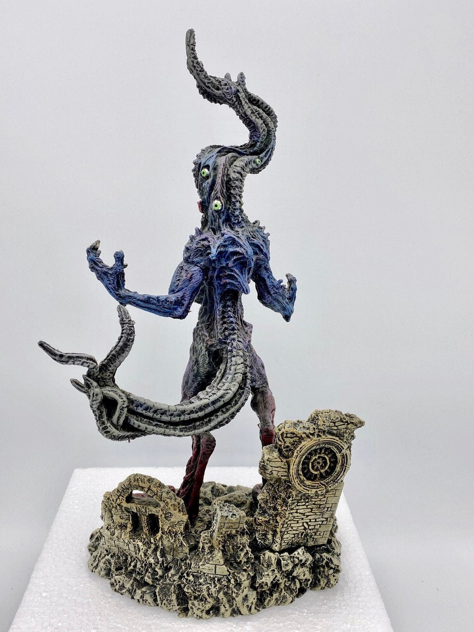 Nyarlathotep Statue, Full Color