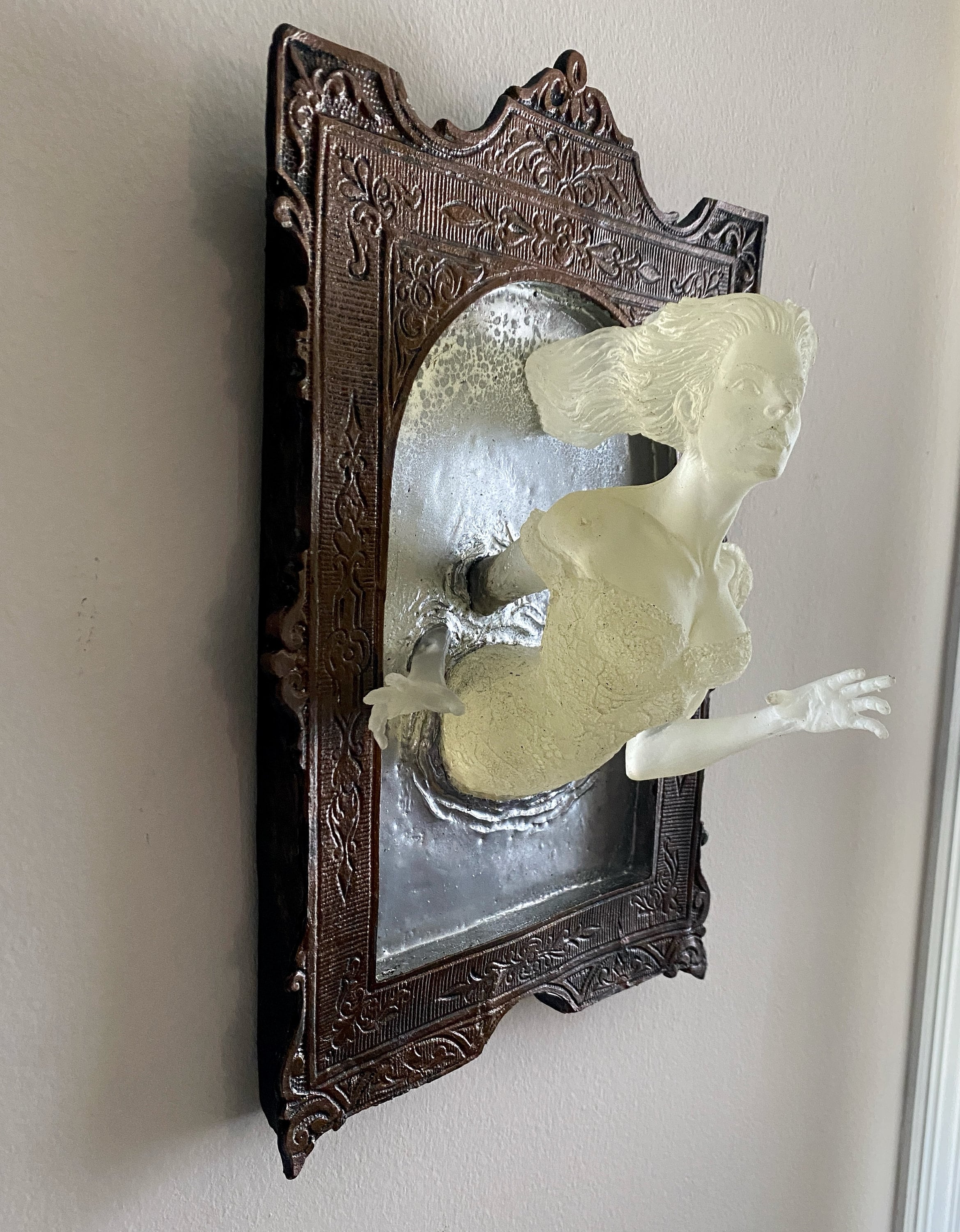 Ghost in the Mirror Wall Plaque, Glow in the Dark Large Version |Victorian Gothic Haunted Wall Art |Gift for Halloween and Spooky Home Decor