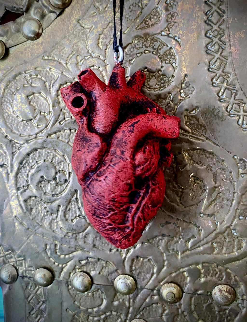 Anatomical Human Heart Ornament | Unique Gothic Home Decor | Resin Sculpture Anatomy Heart, Medical Gift and Gothic Holiday Decor