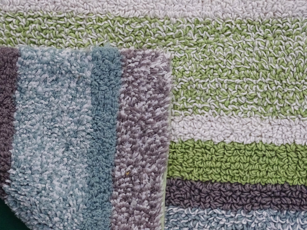 CHICOS HOME Multi Color Striped Bath Rug 20" x 32"