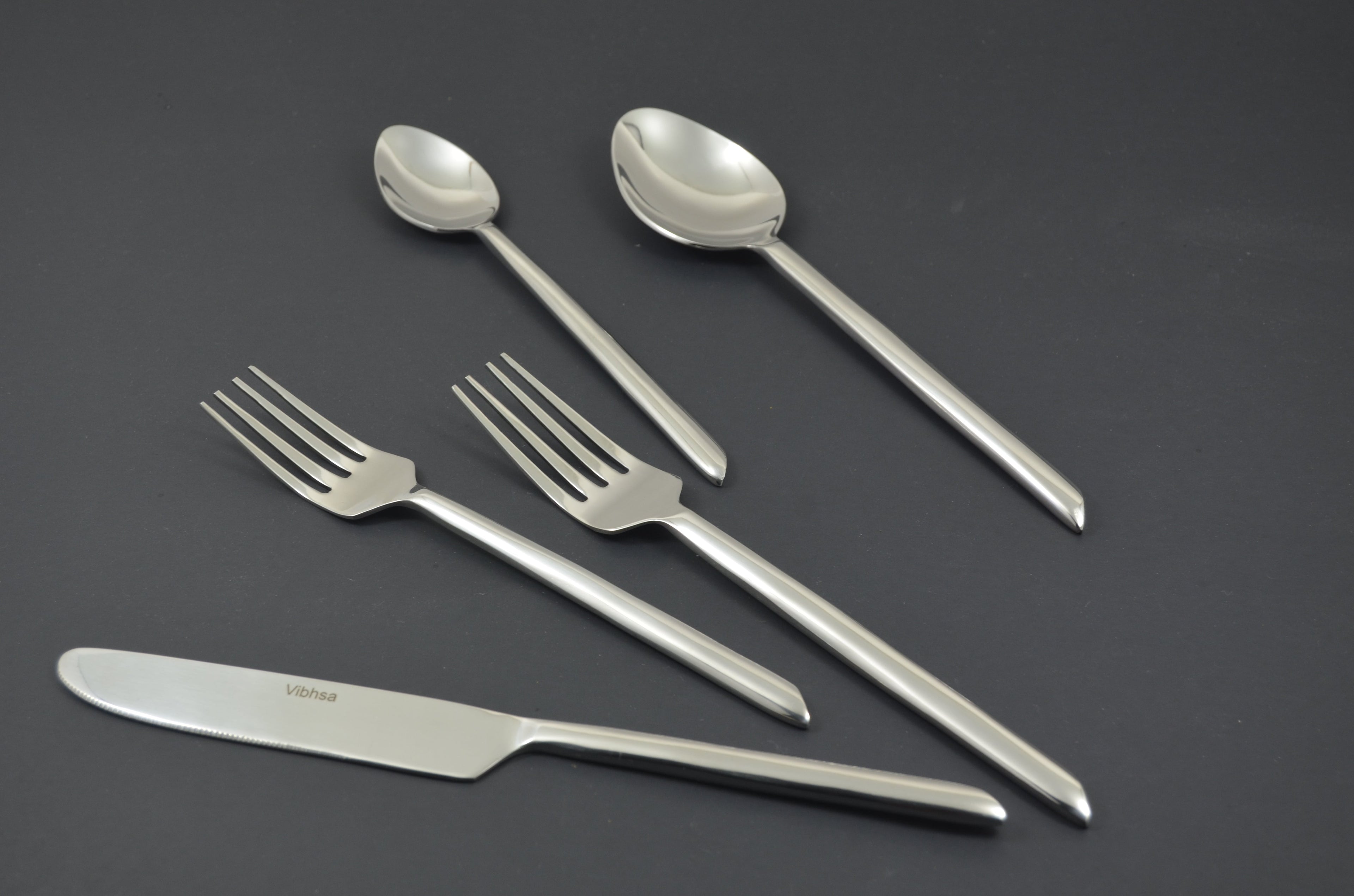 Flatware set of 20 Pieces Silver Design Unique Handle Stainless Steel