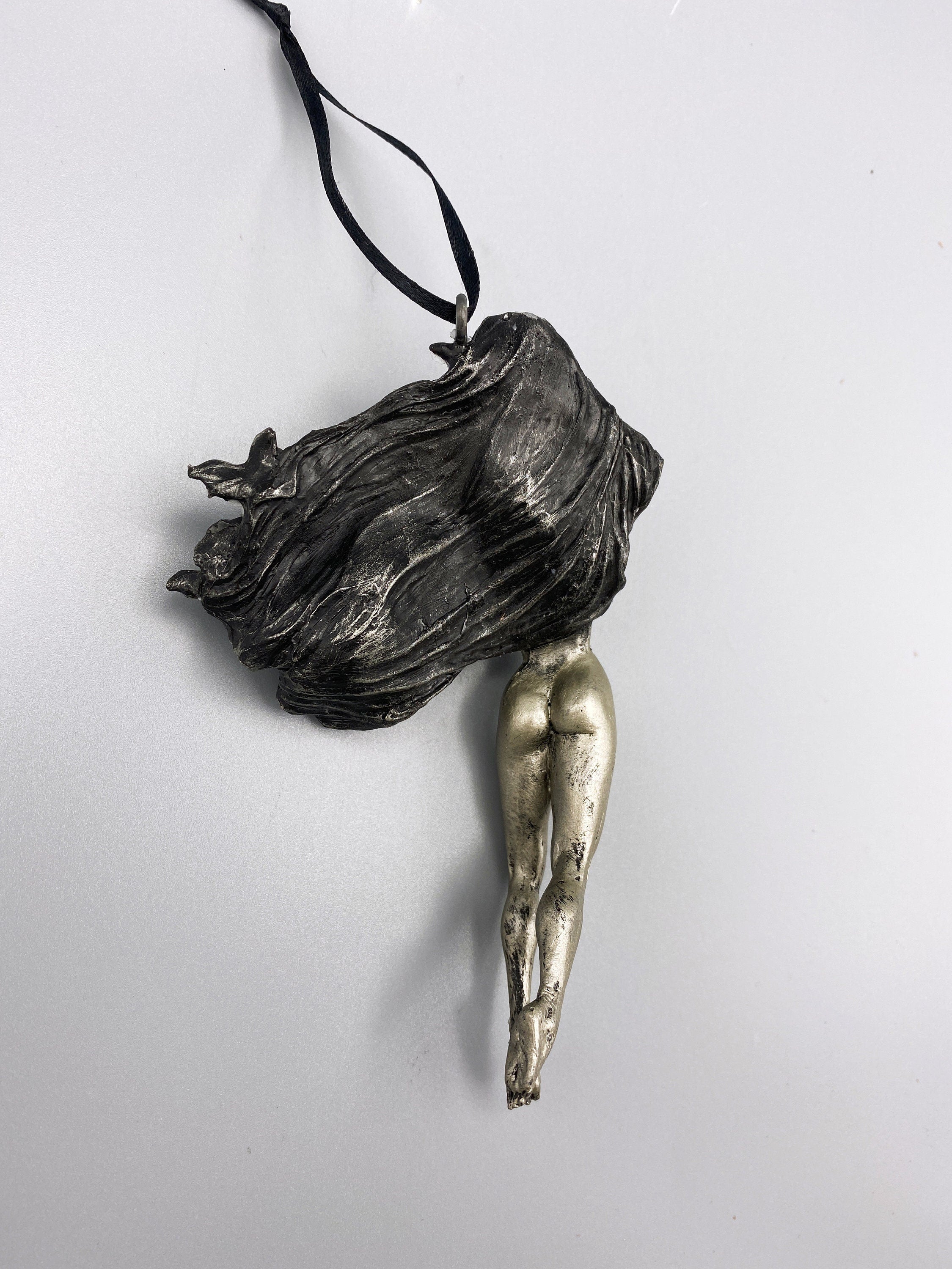 Nyx, the Goddess of the Night Ornament | Mythological Deities Figurine |Myths and Legends Character,Mythic Ornament for Gothic Holiday Decor